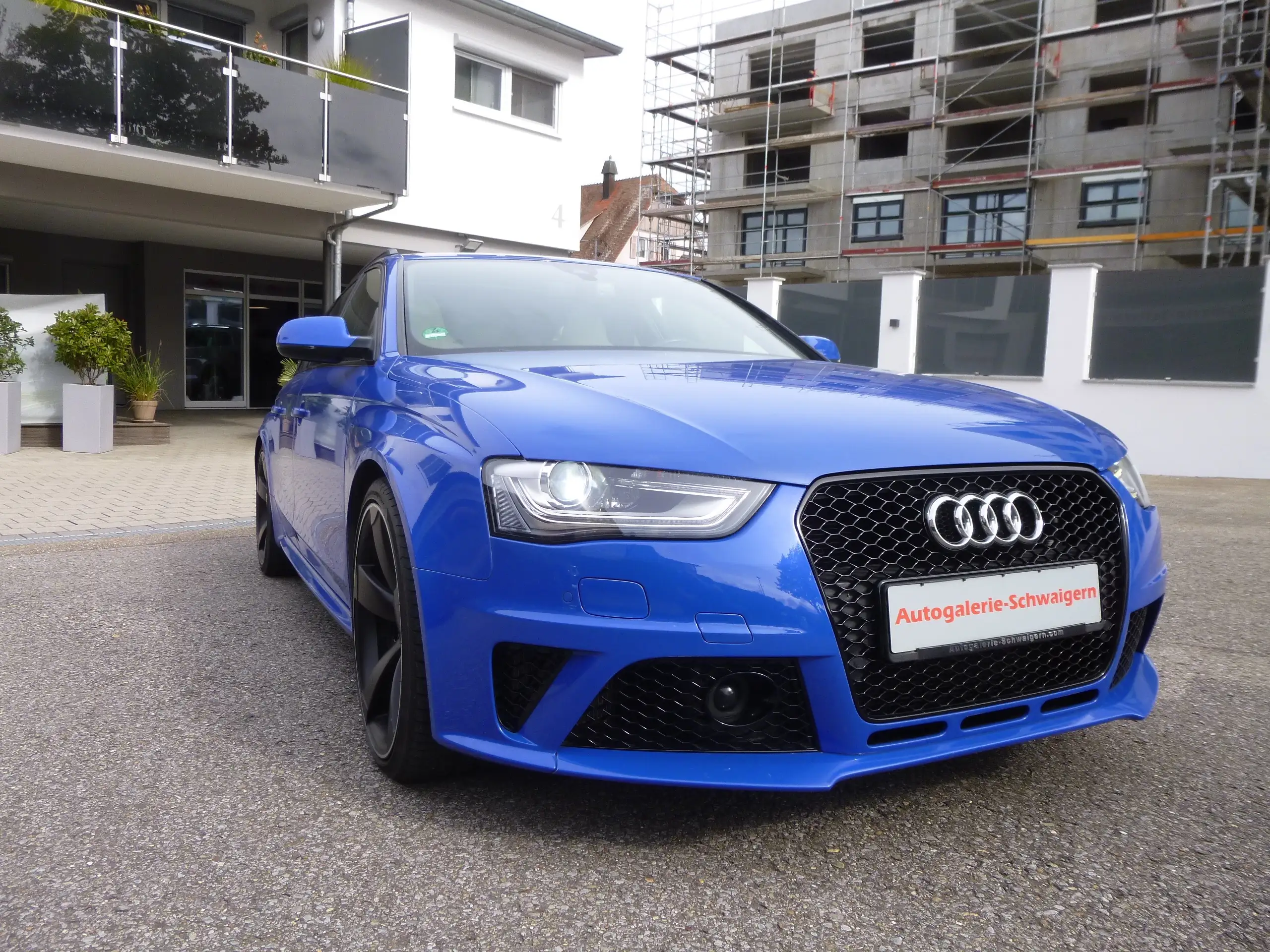 Audi - RS4