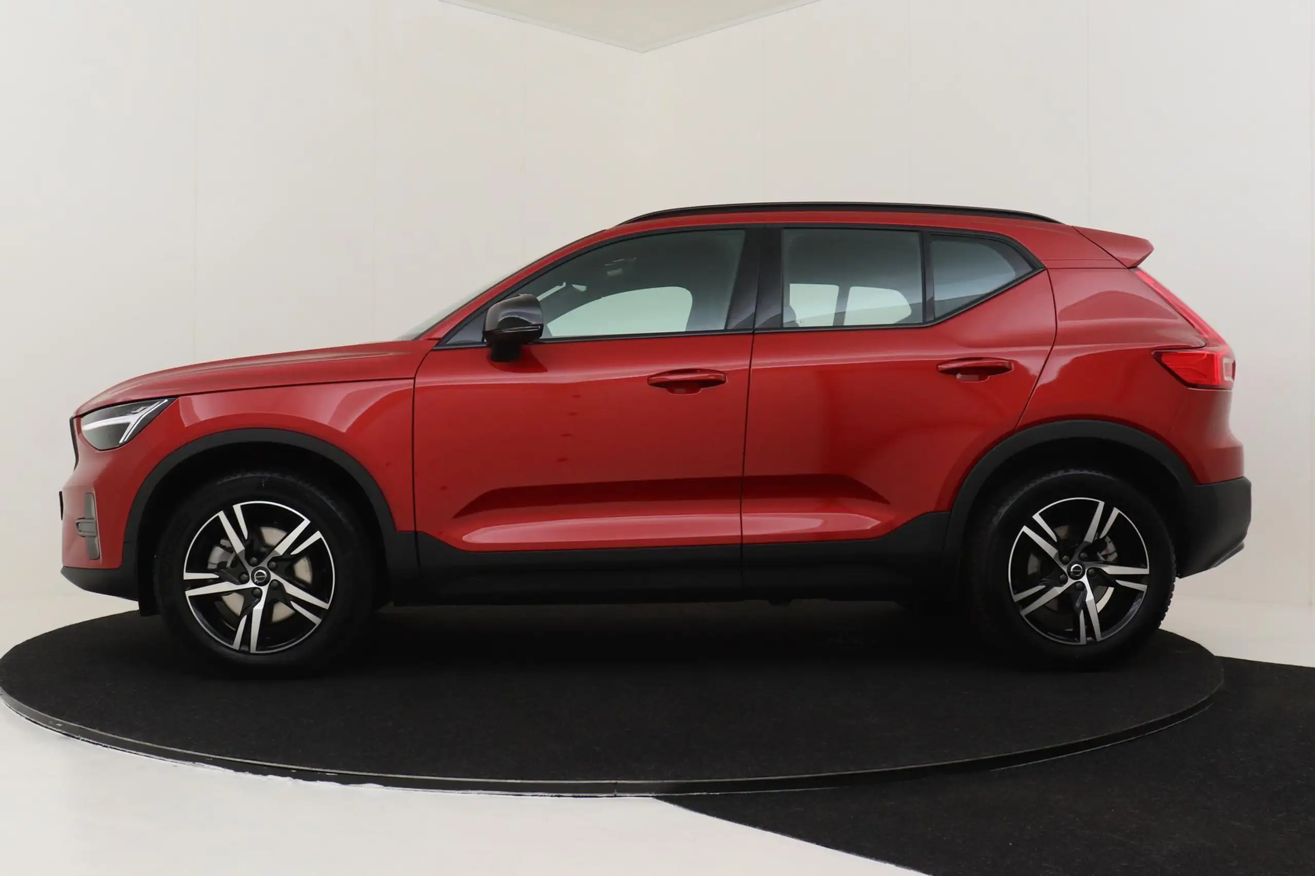 Volvo - XC40