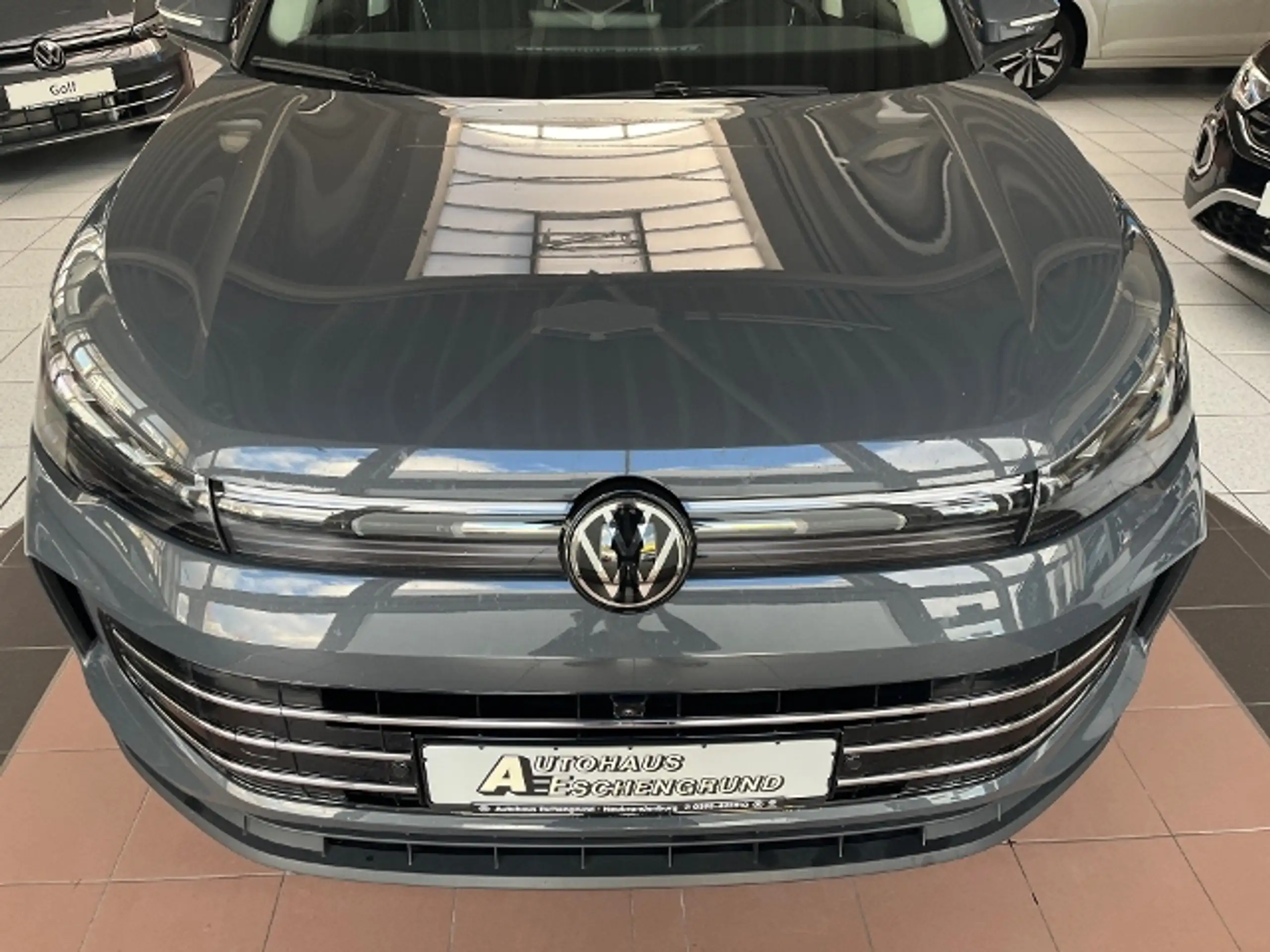 Volkswagen - Tiguan