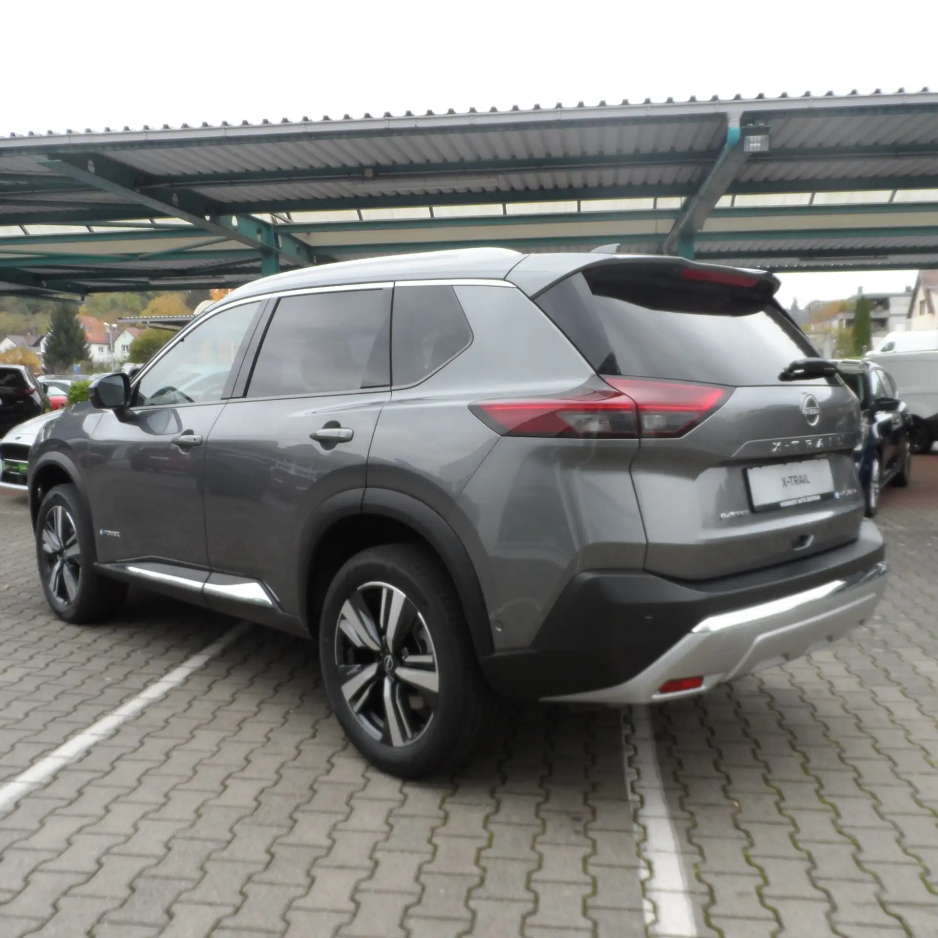 Nissan - X-Trail