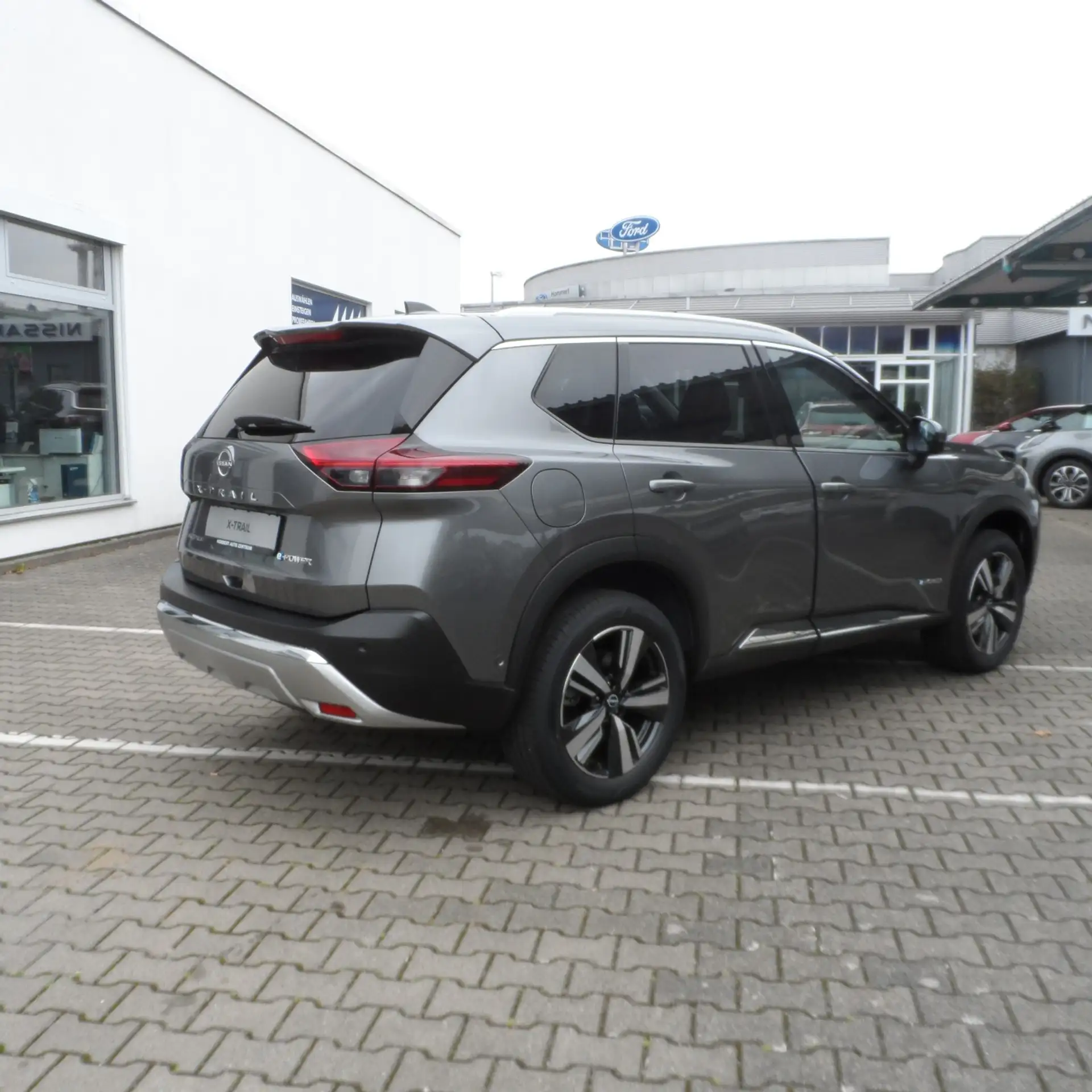 Nissan - X-Trail