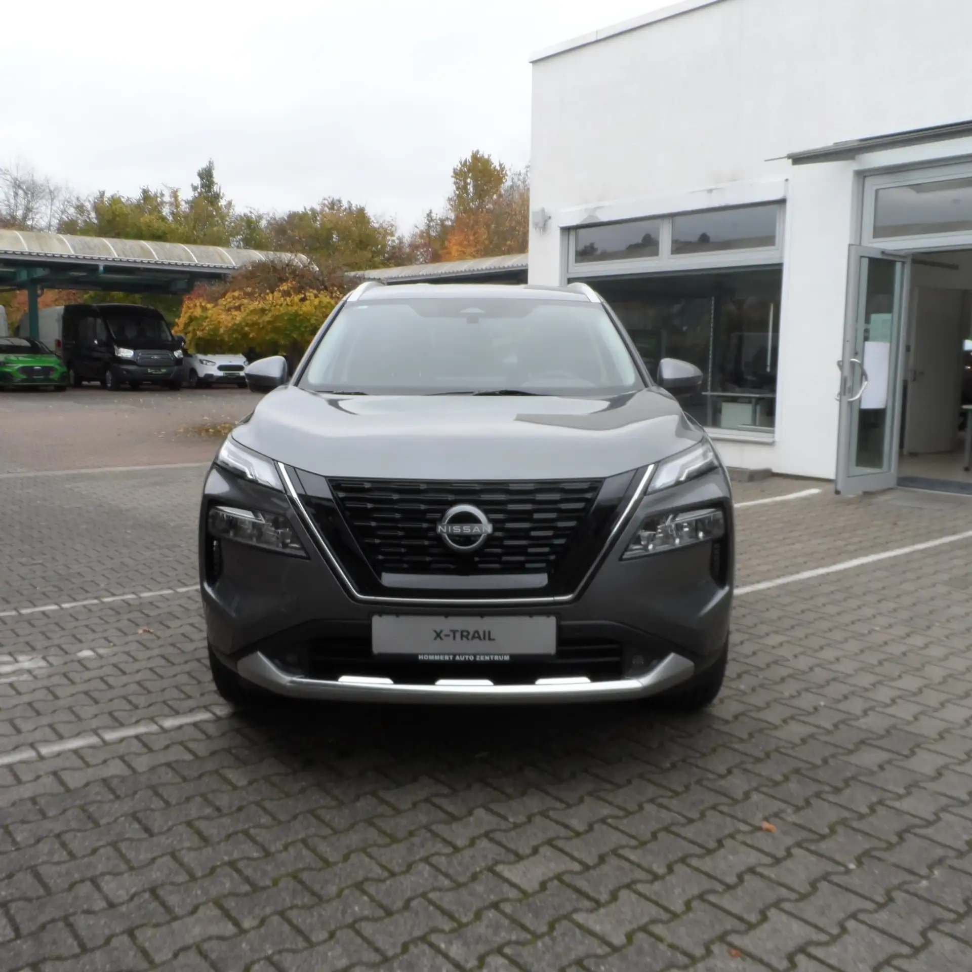 Nissan - X-Trail