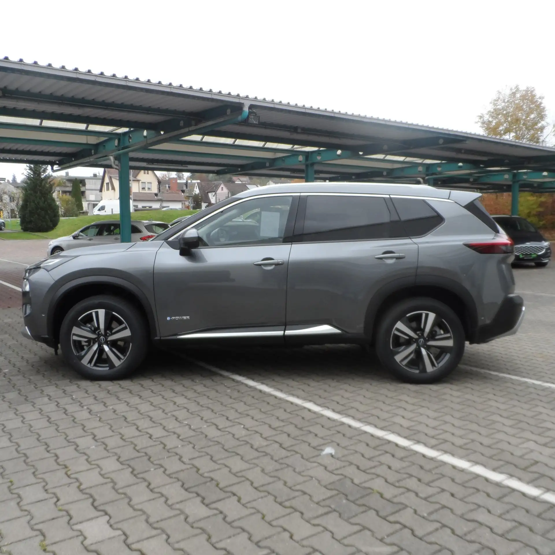 Nissan - X-Trail