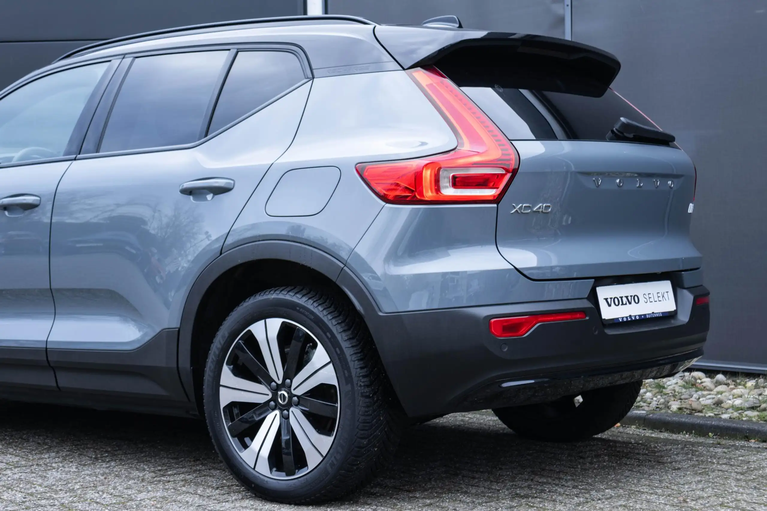 Volvo - XC40