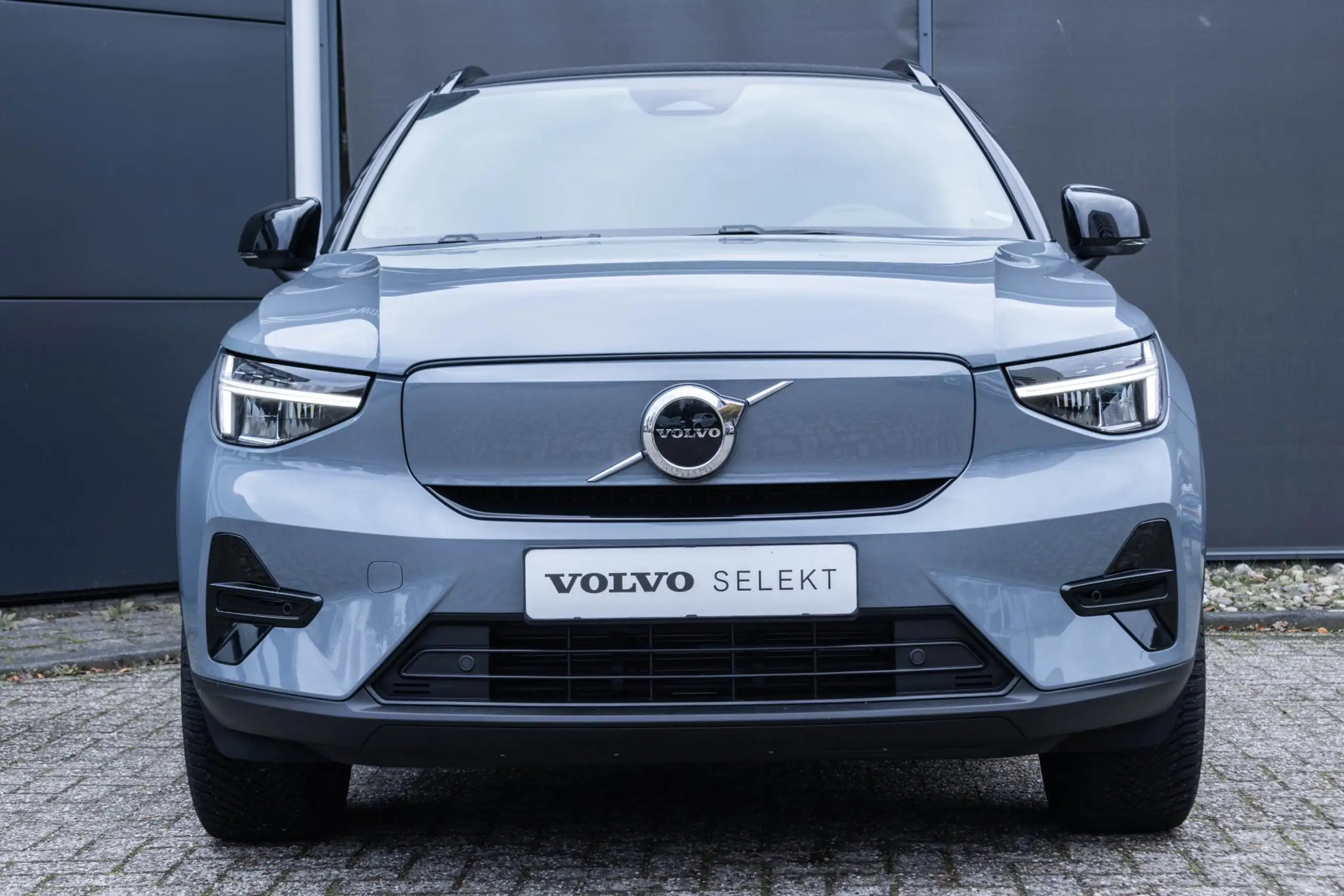 Volvo - XC40