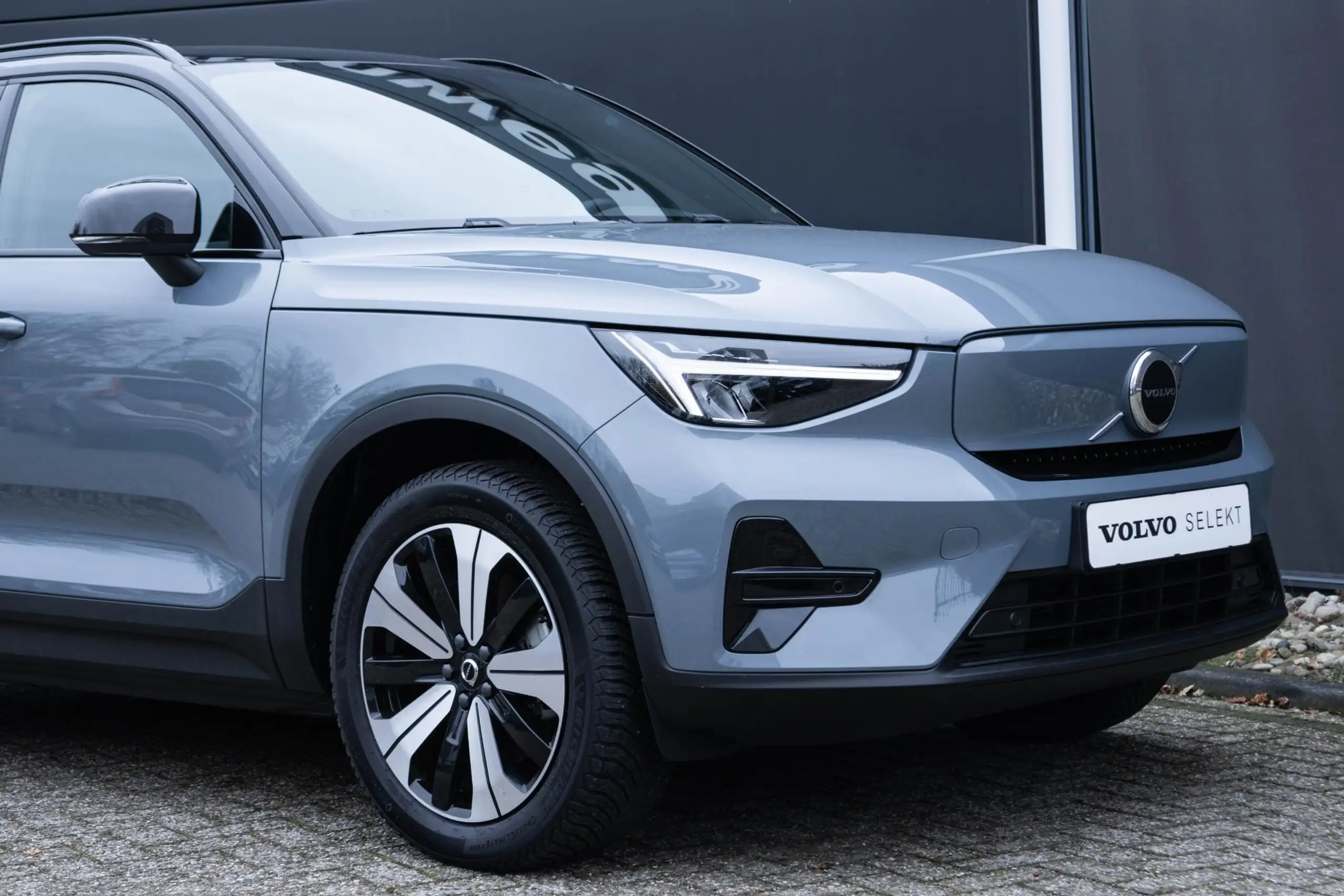 Volvo - XC40