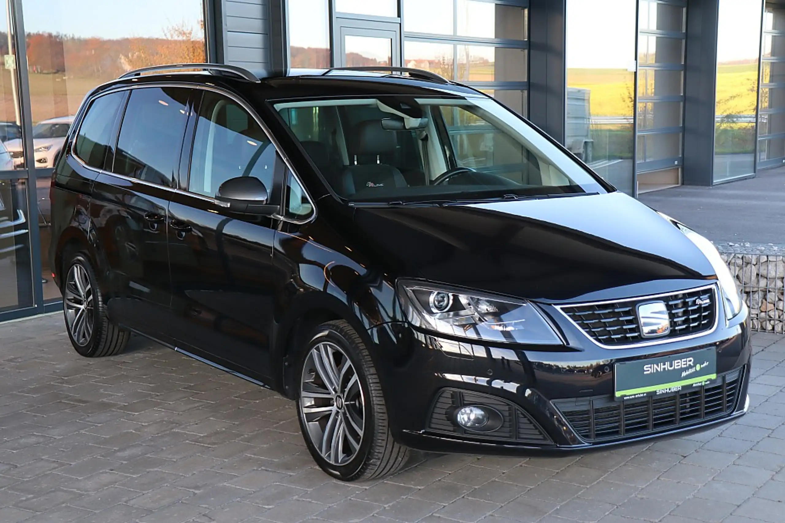 SEAT - Alhambra