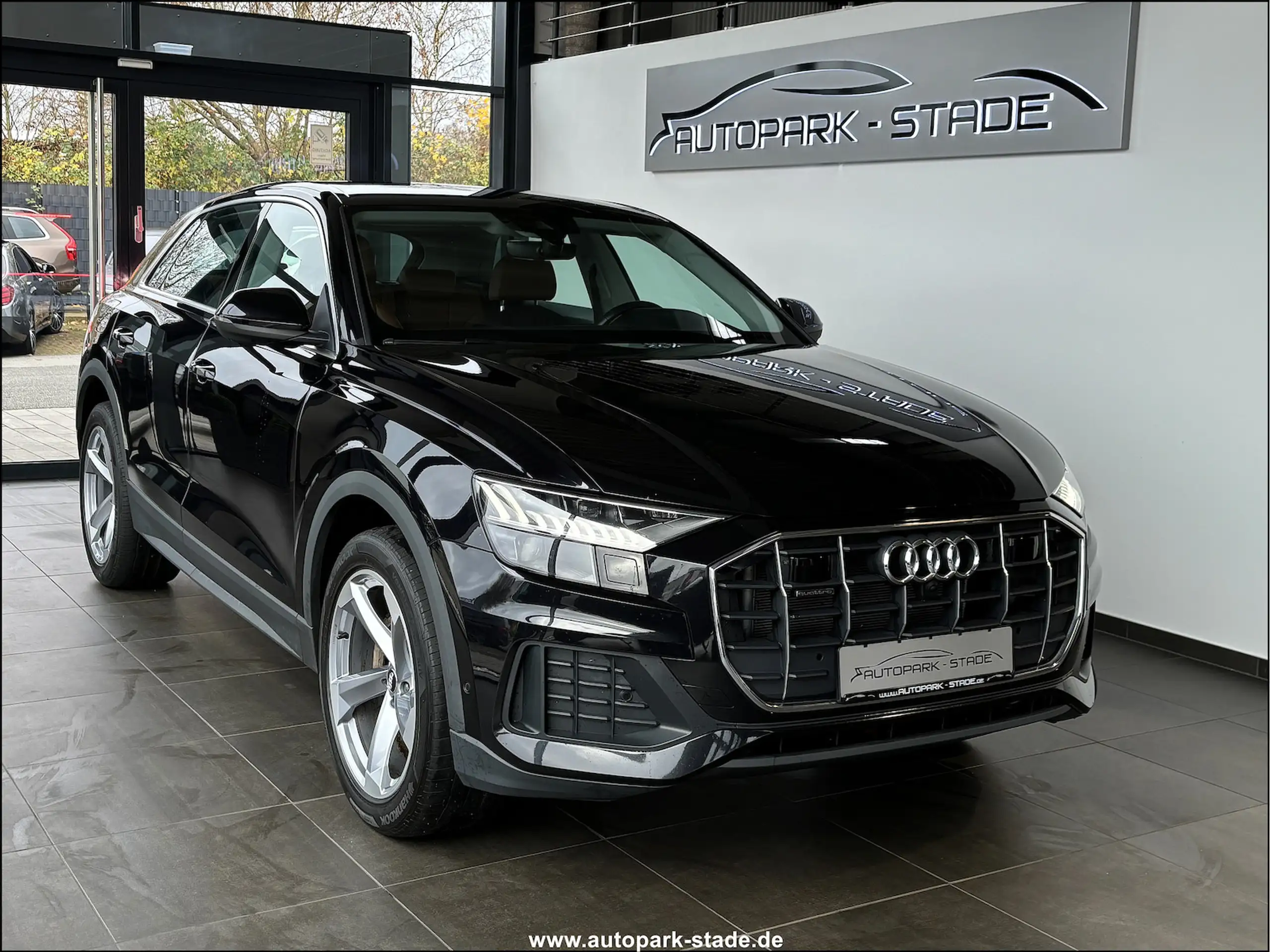 Audi - Q8