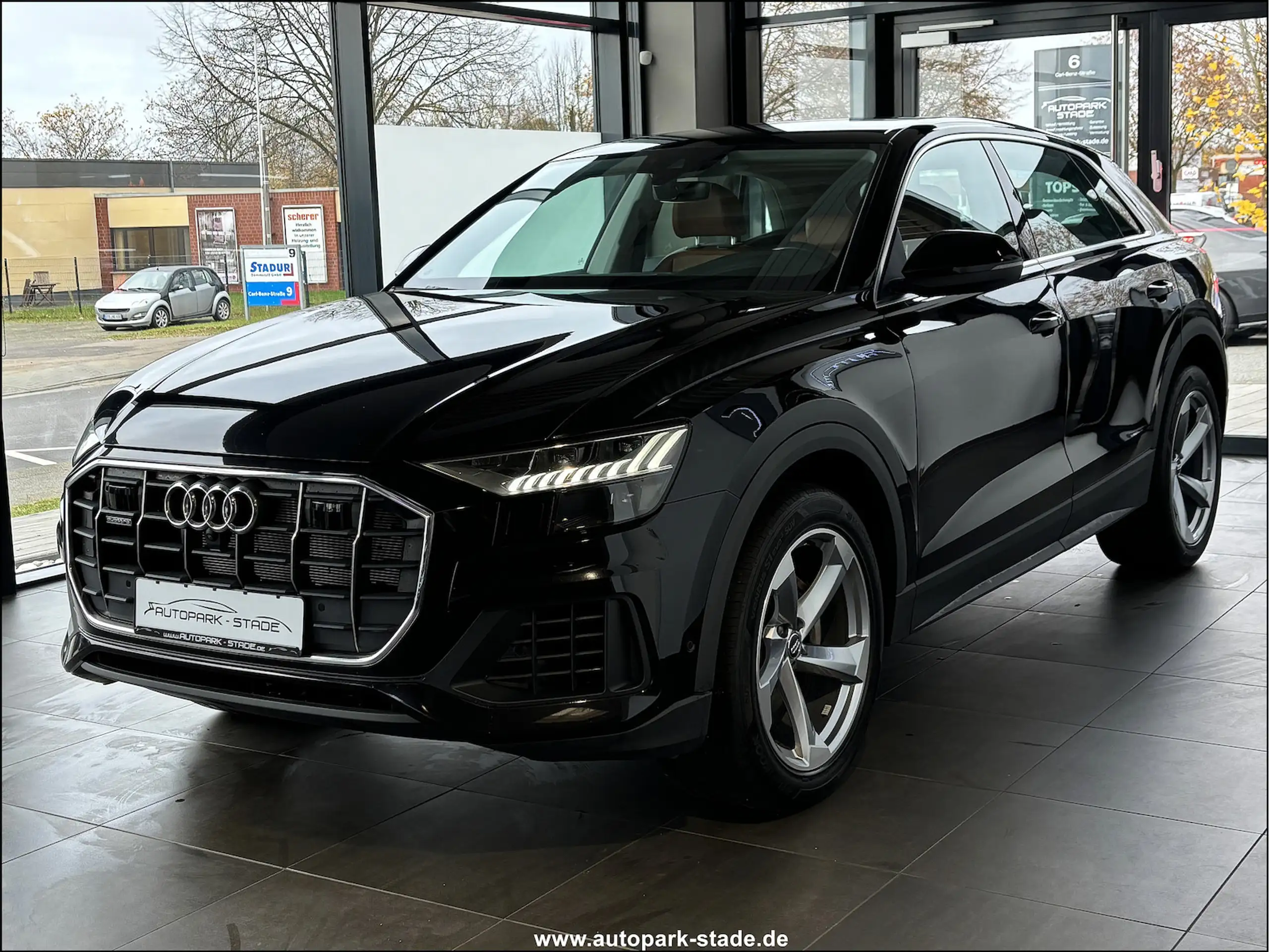 Audi - Q8