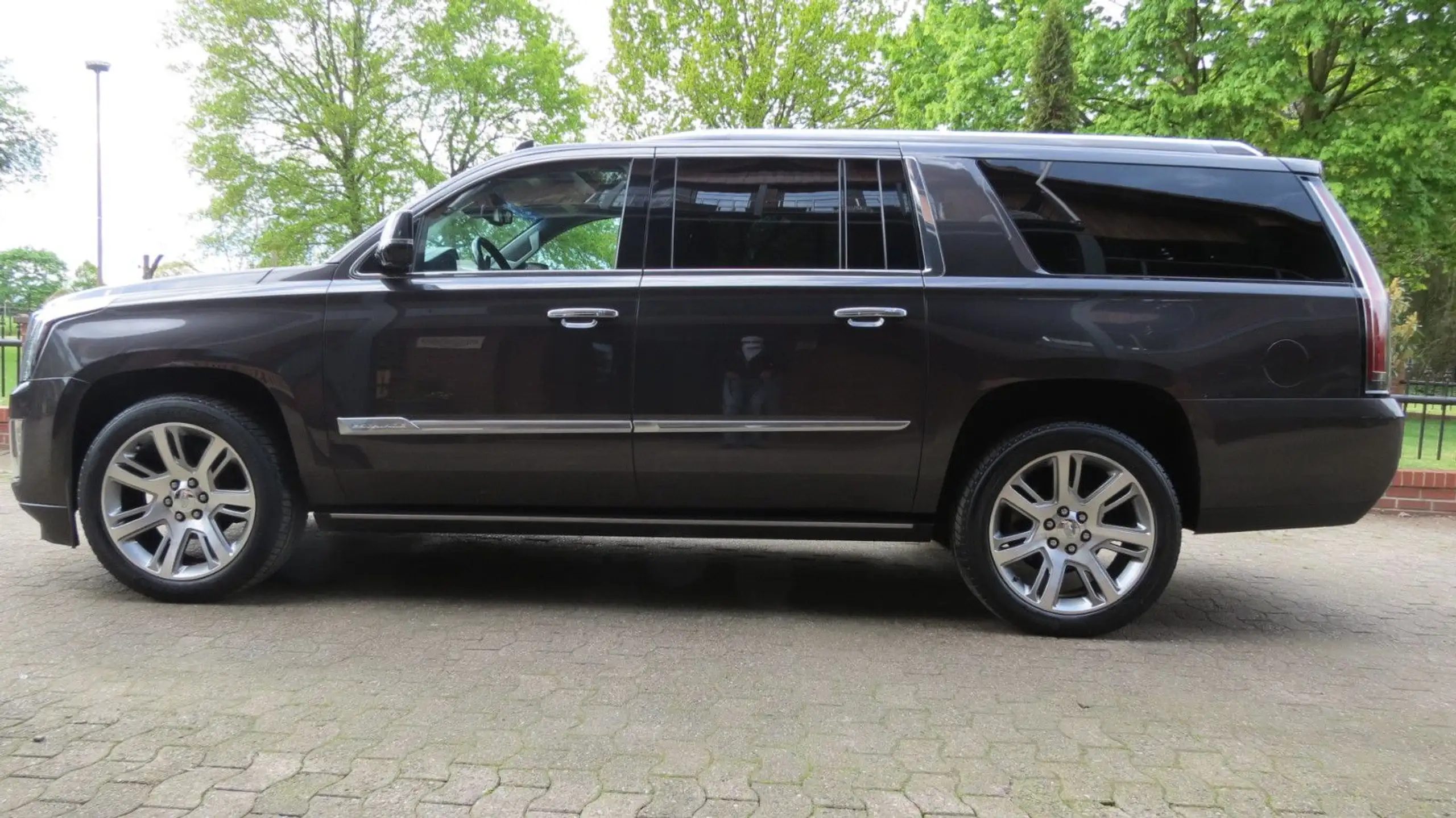 Cadillac - Escalade