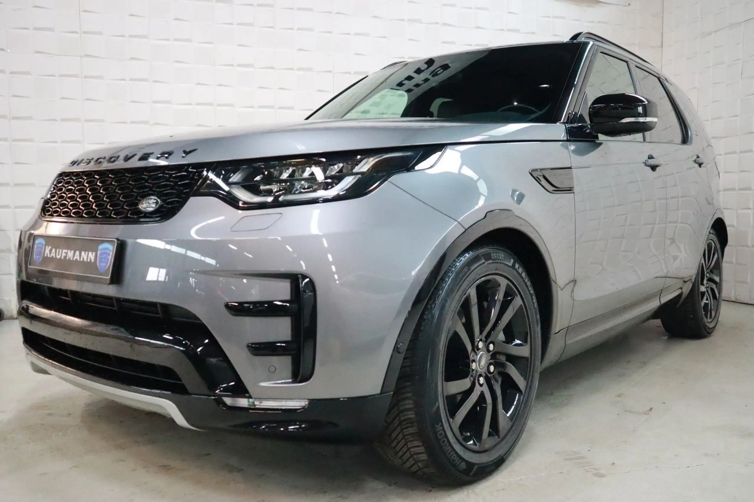 Land Rover Discovery 2020