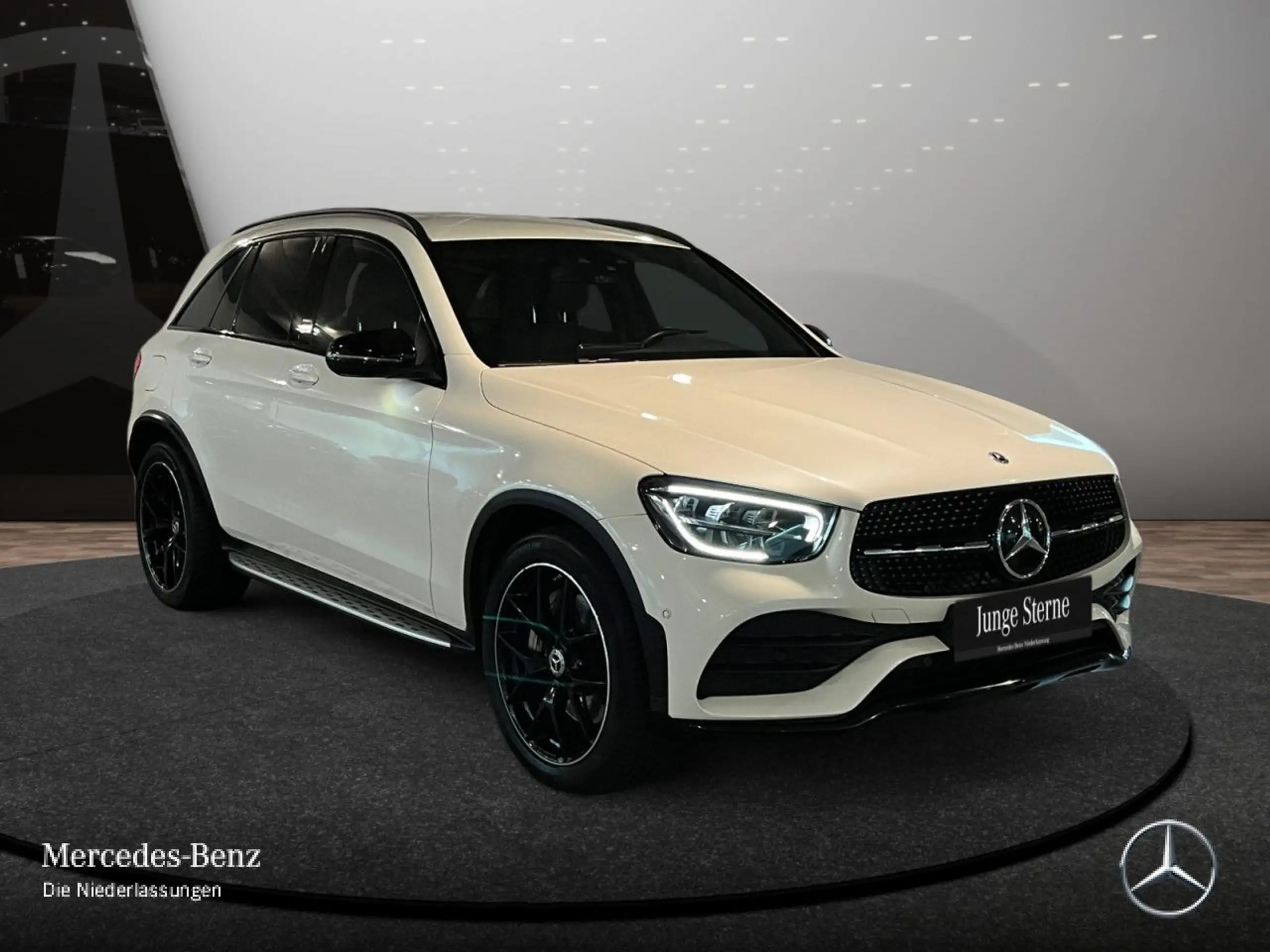 Mercedes-Benz - GLC 300