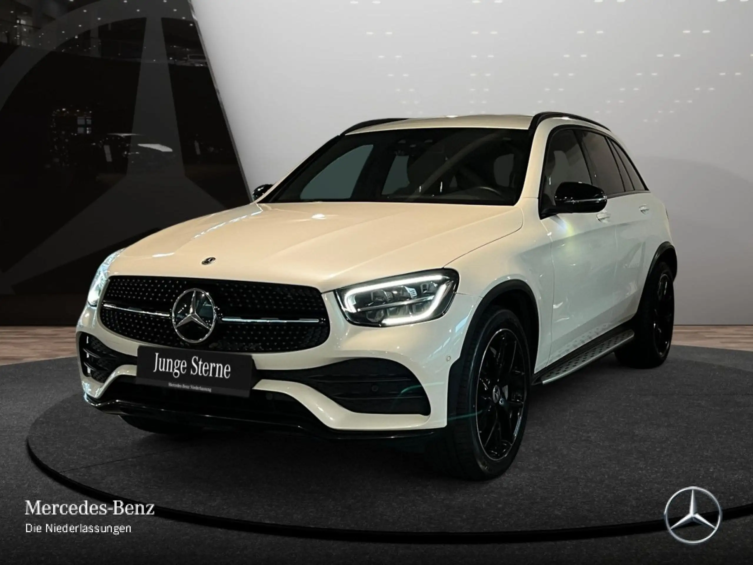 Mercedes-Benz - GLC 300