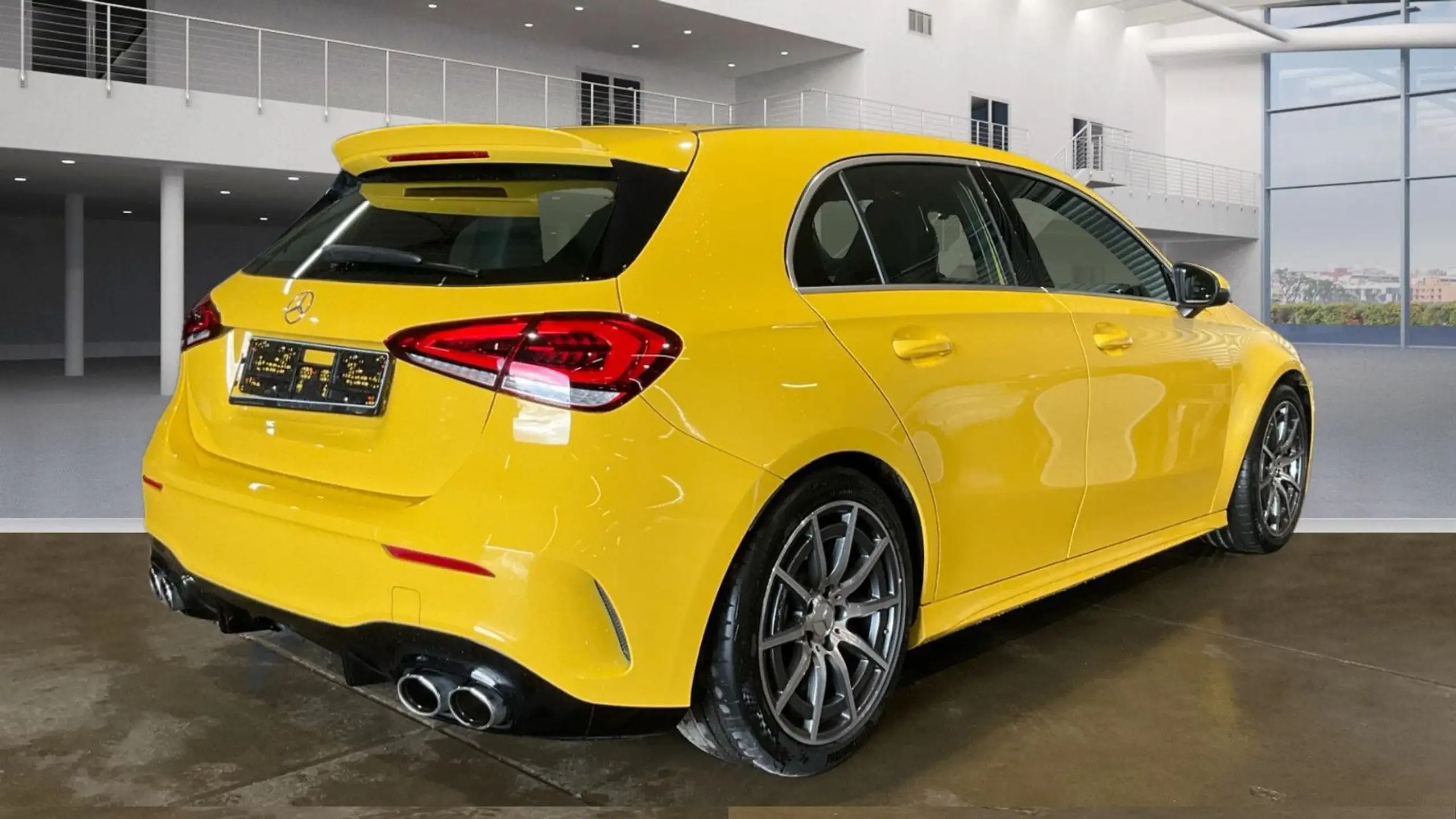 Mercedes-Benz - A 45 AMG