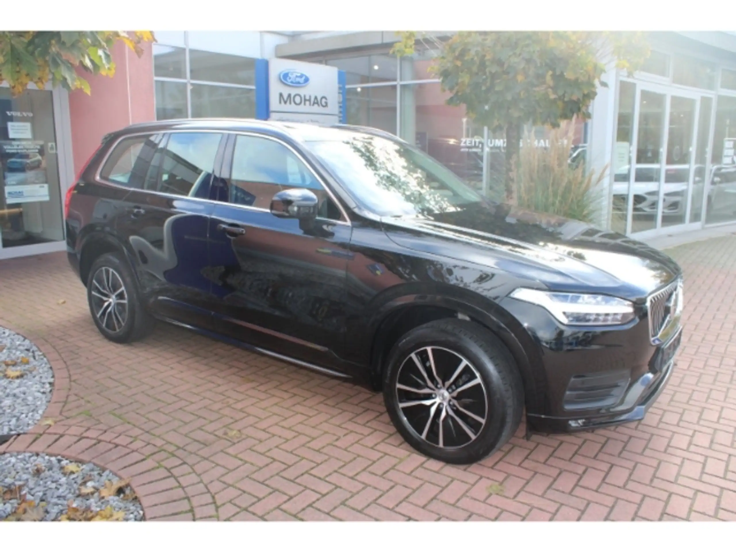 Volvo - XC90