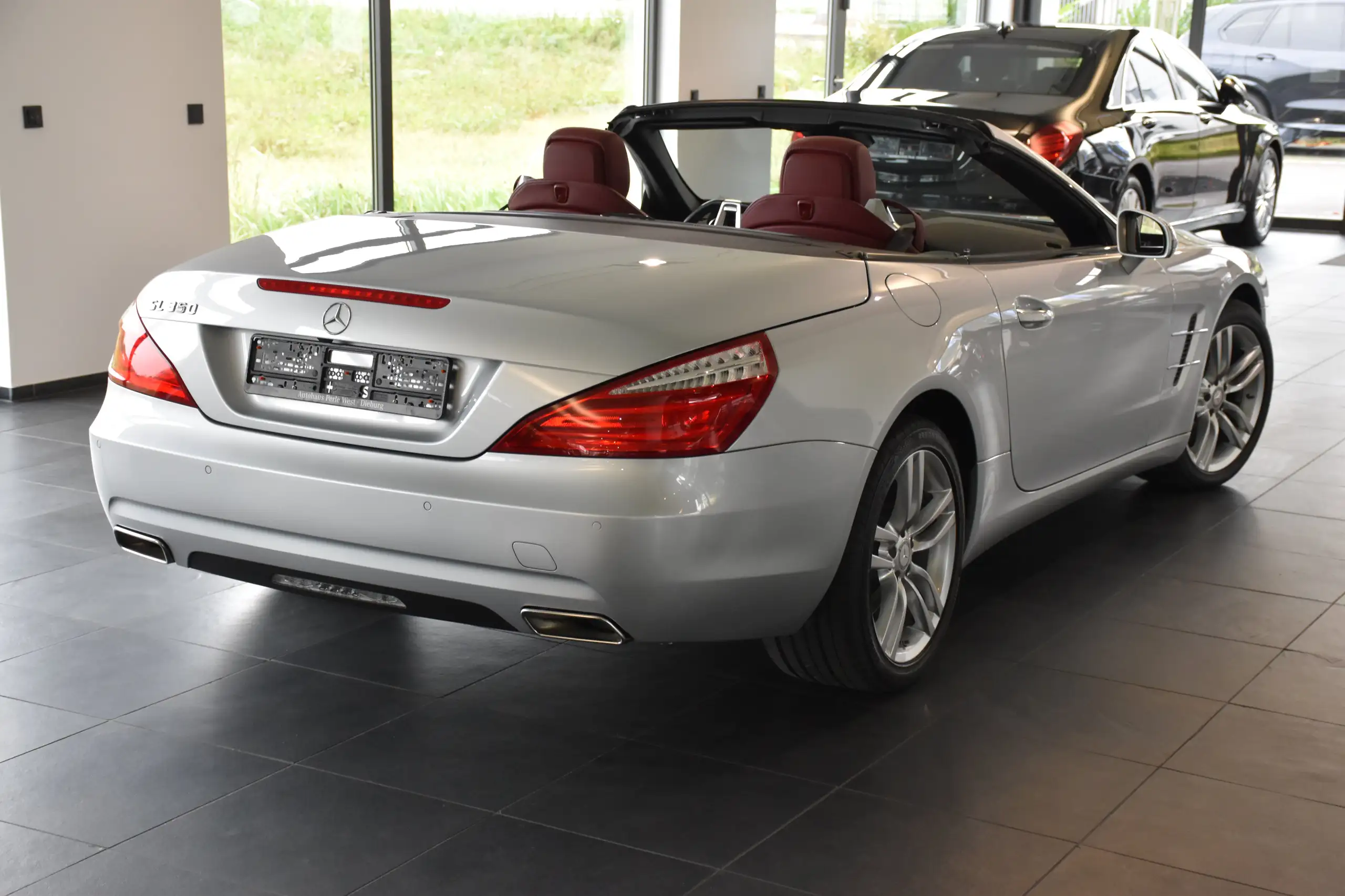 Mercedes-Benz - SL 350