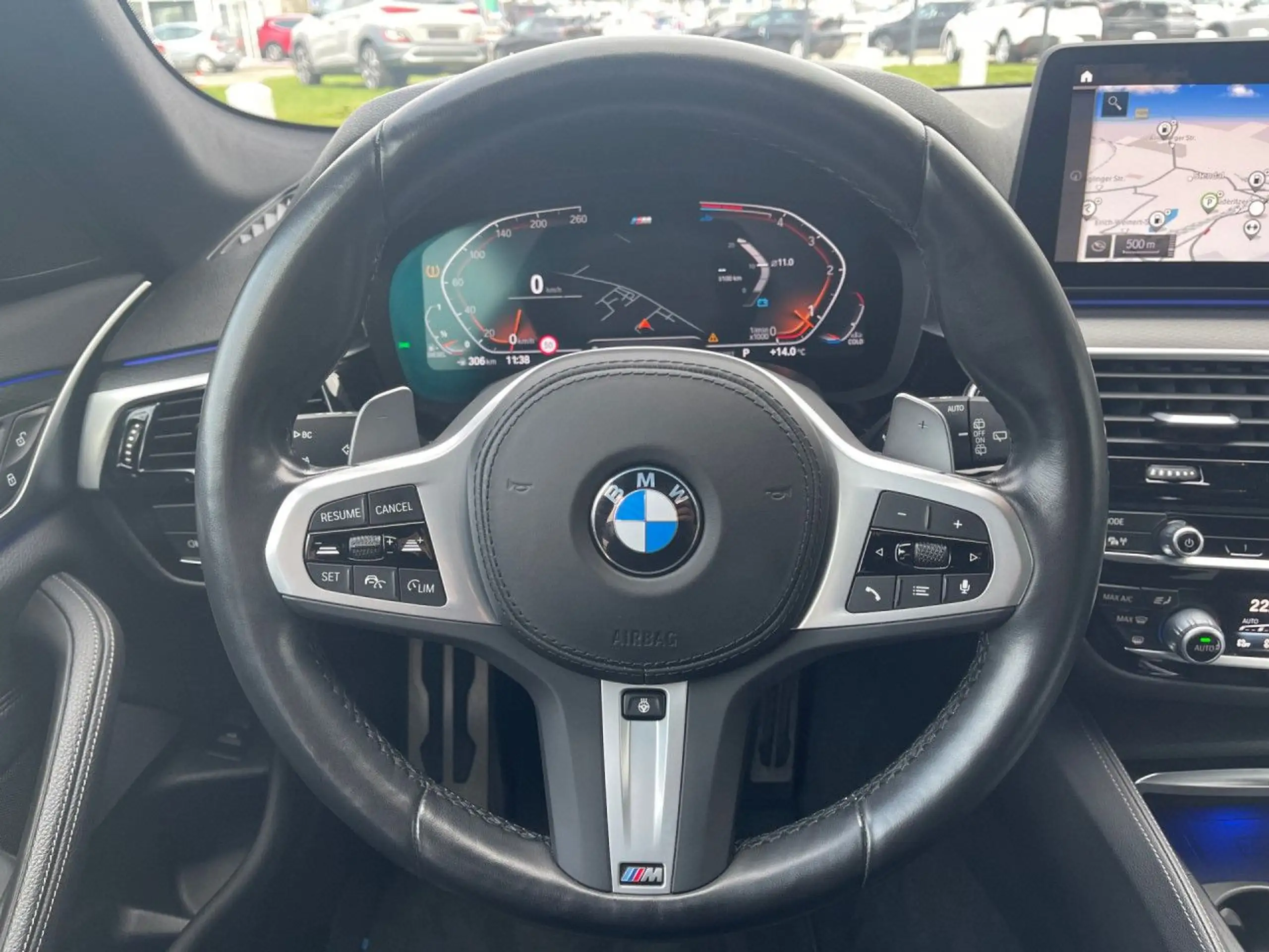 BMW - 520