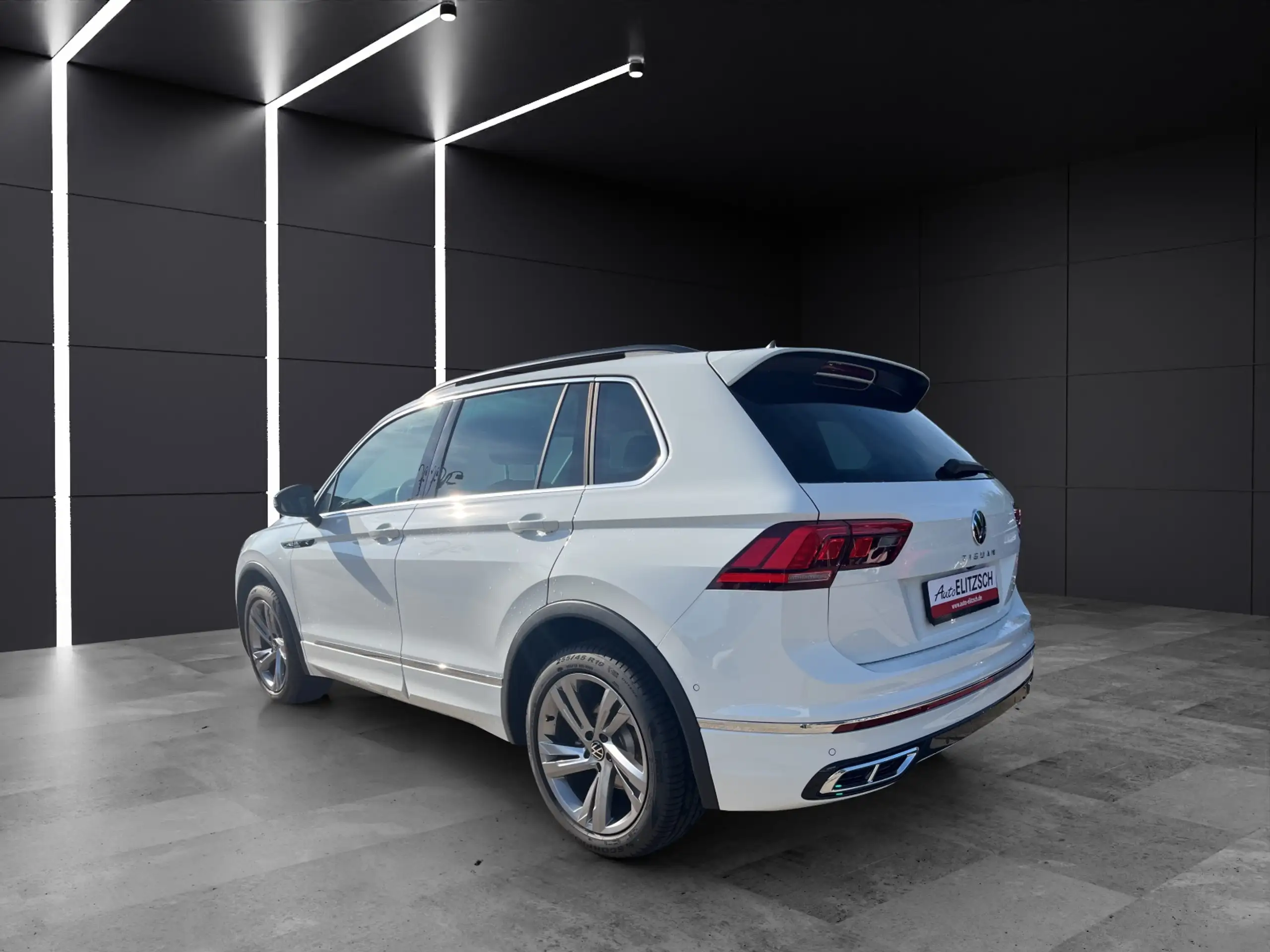 Volkswagen - Tiguan