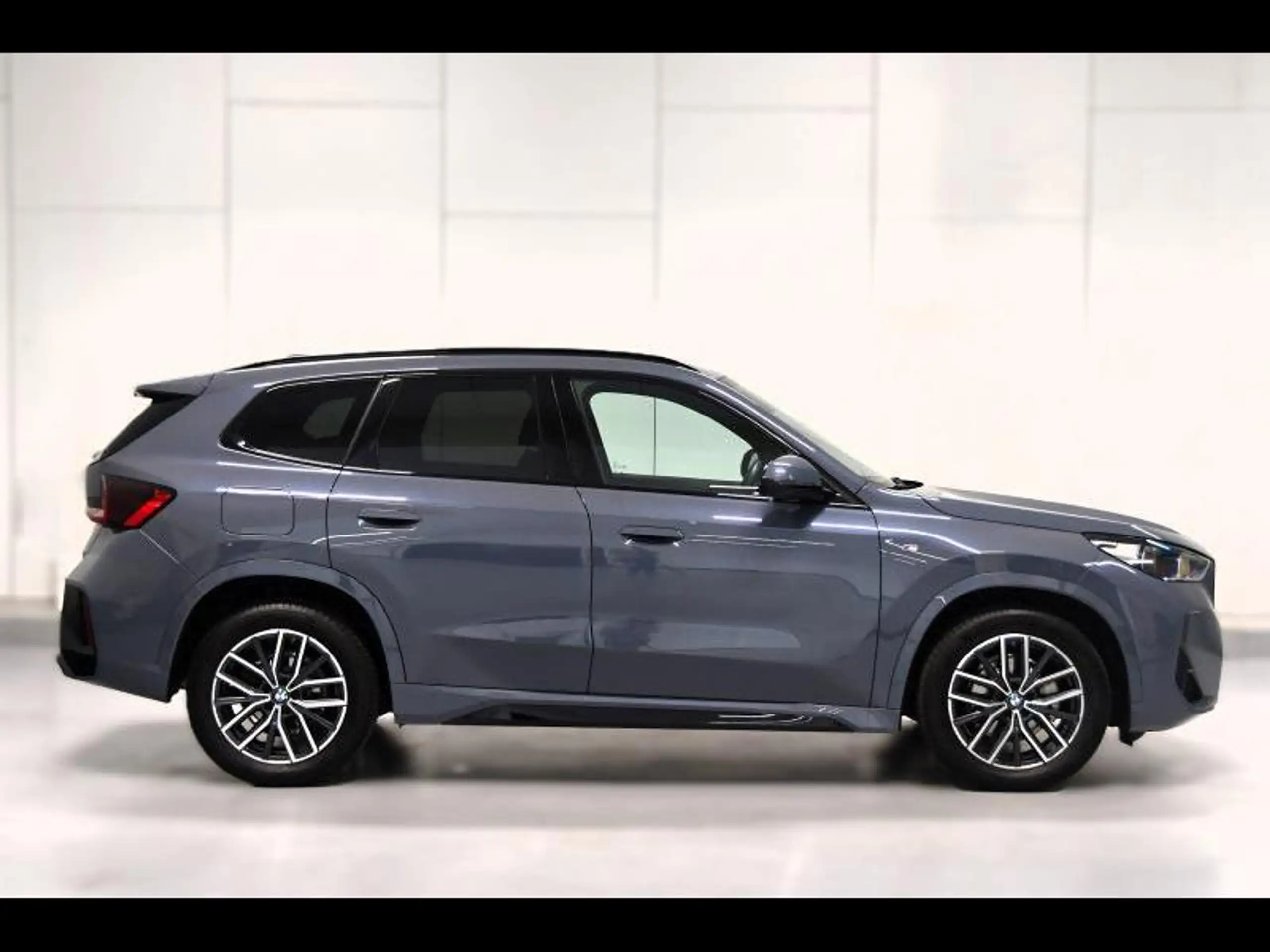 BMW - X1