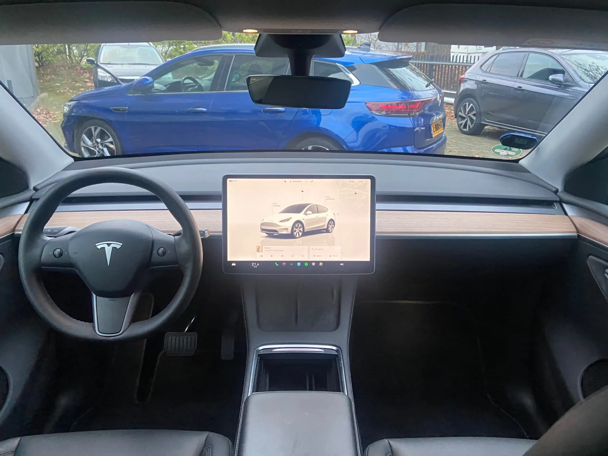 Tesla - Model Y