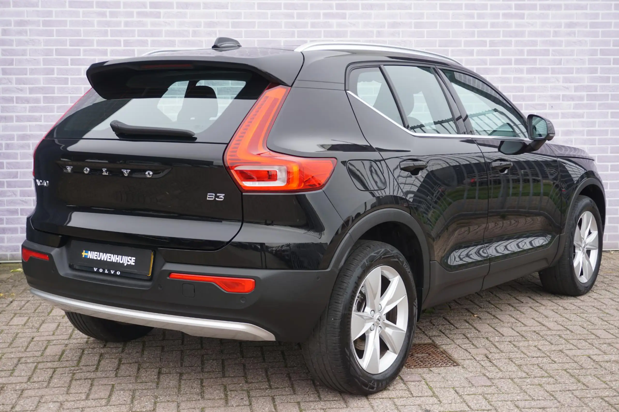 Volvo - XC40