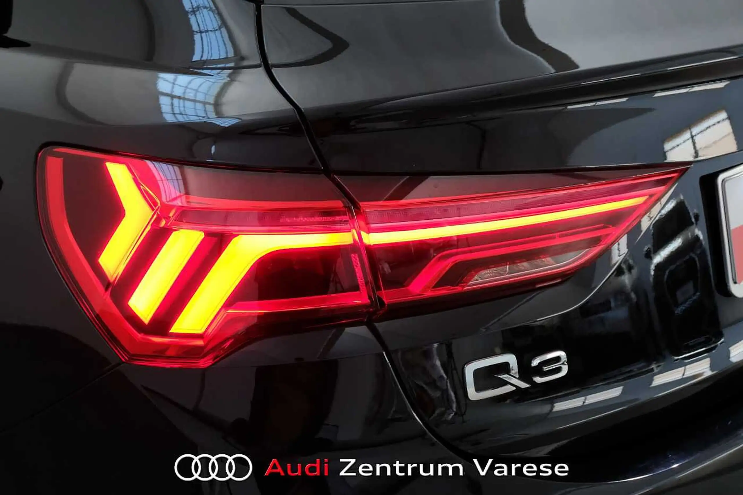 Audi - Q3