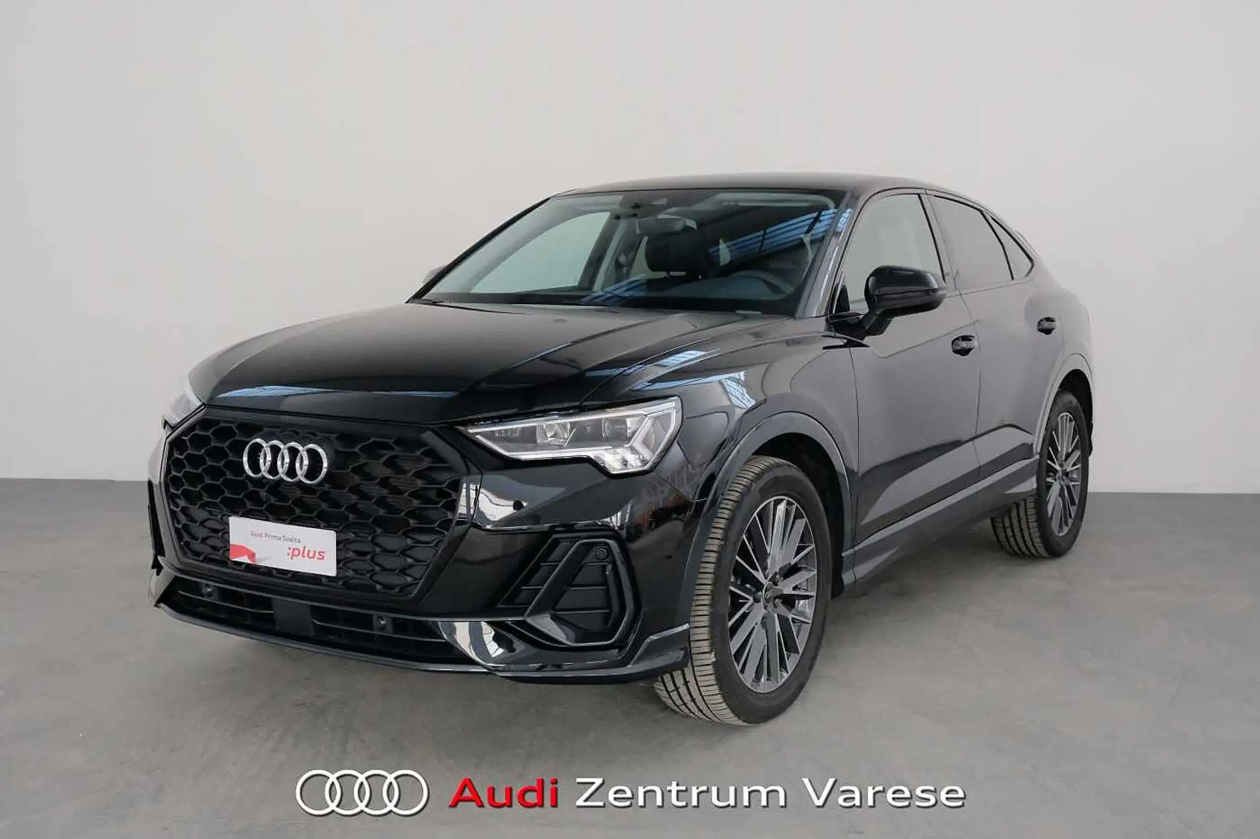 Audi - Q3