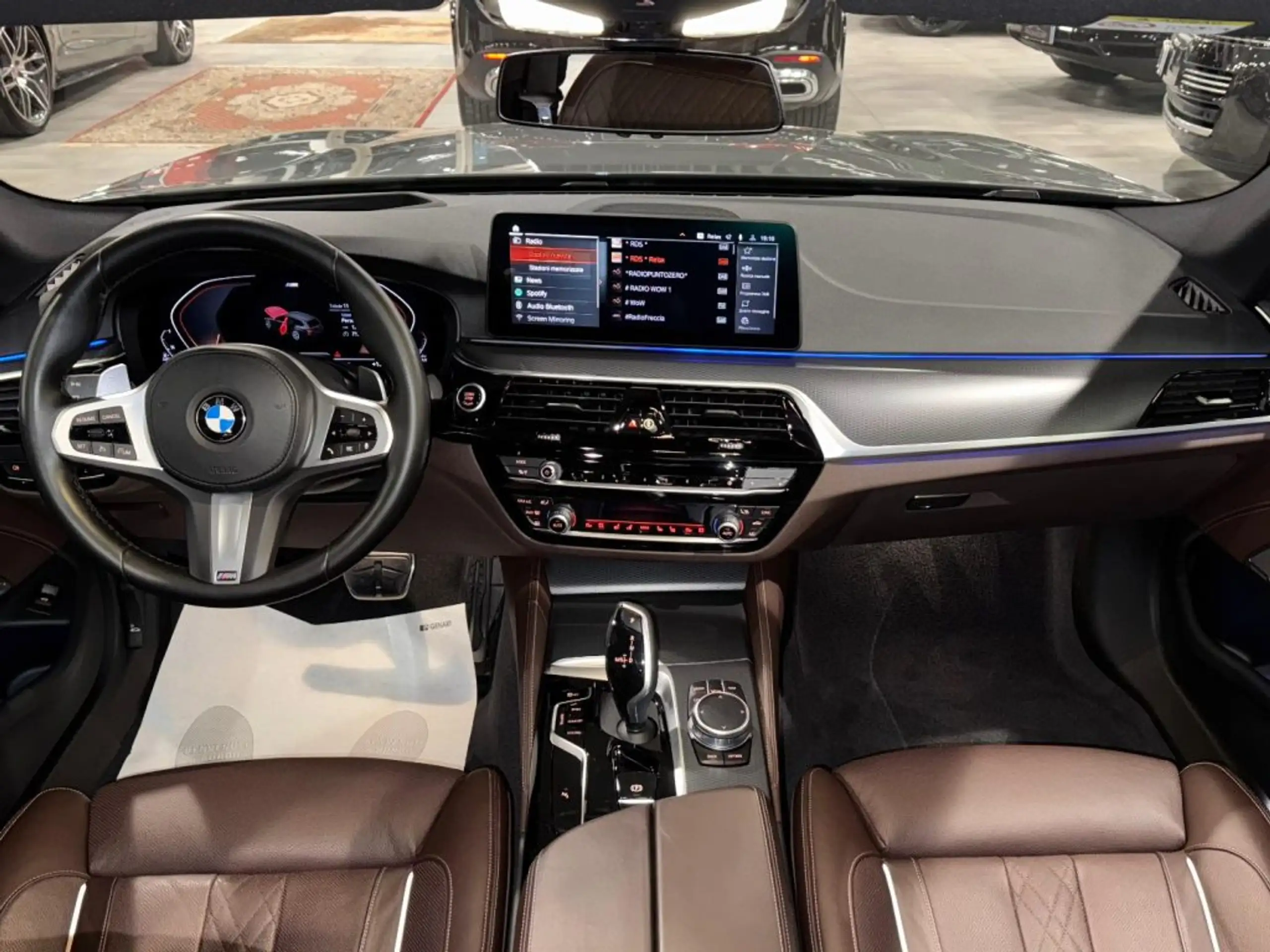 BMW - 530