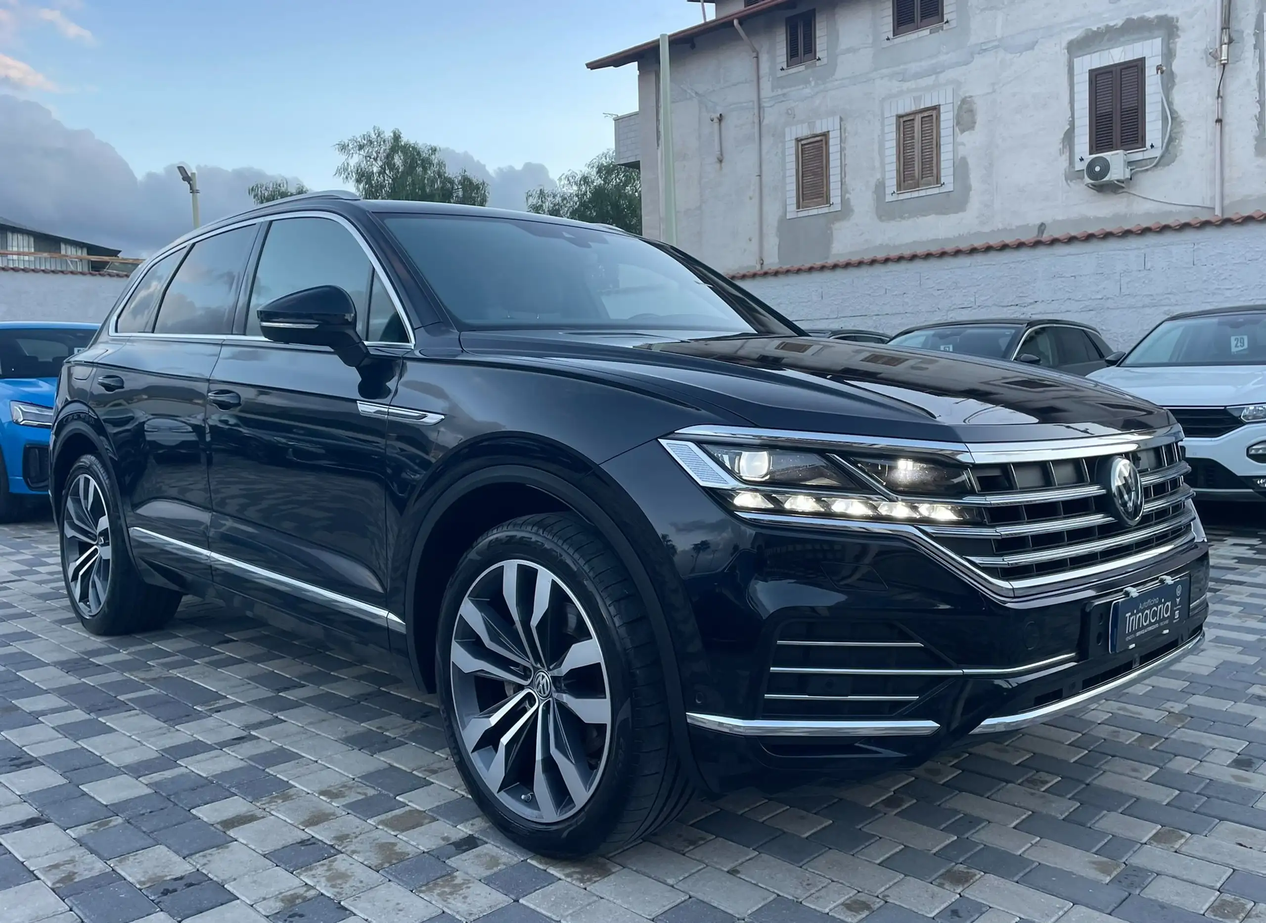 Volkswagen - Touareg