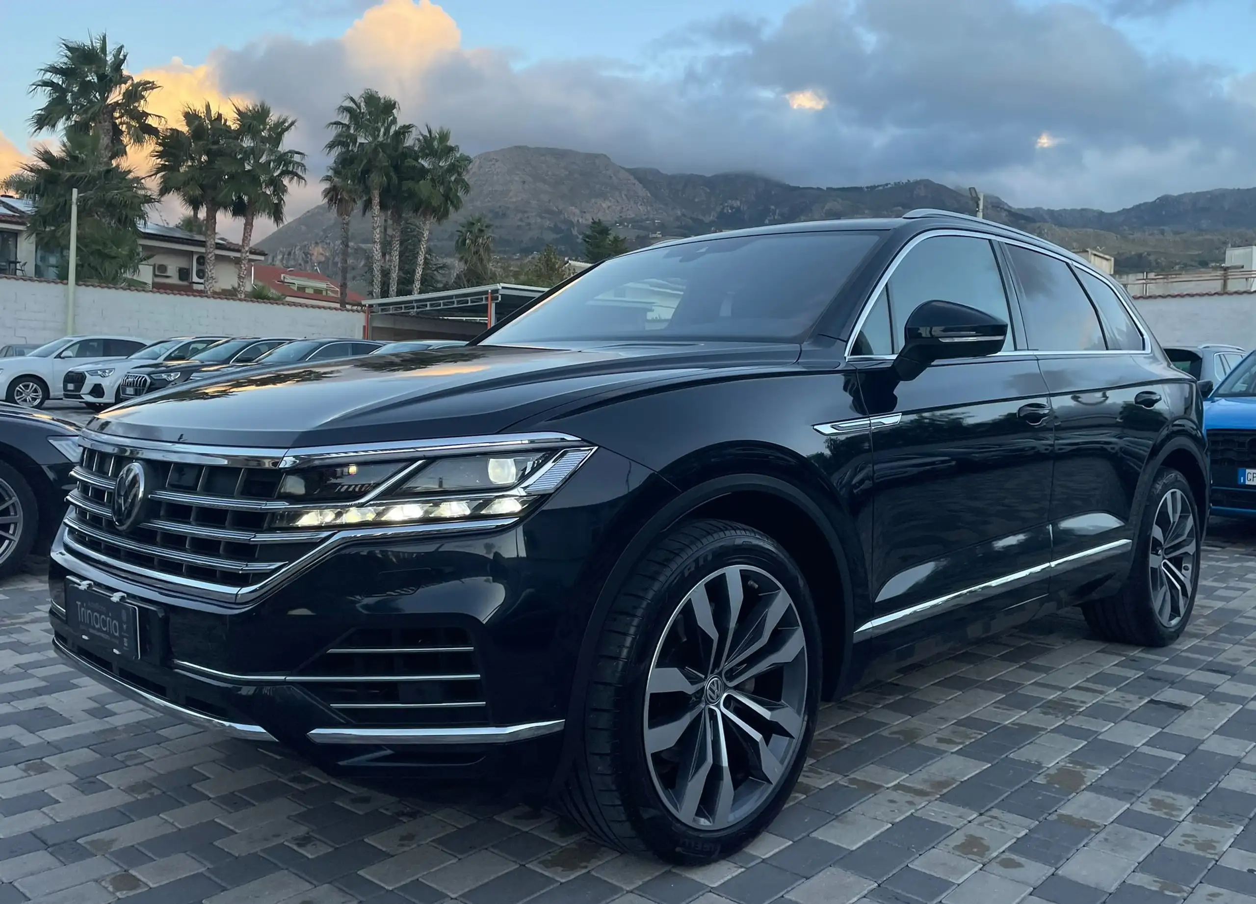 Volkswagen - Touareg