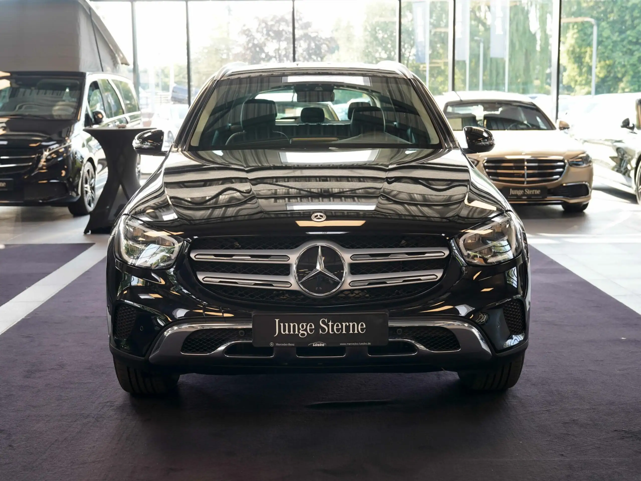 Mercedes-Benz - GLC 220