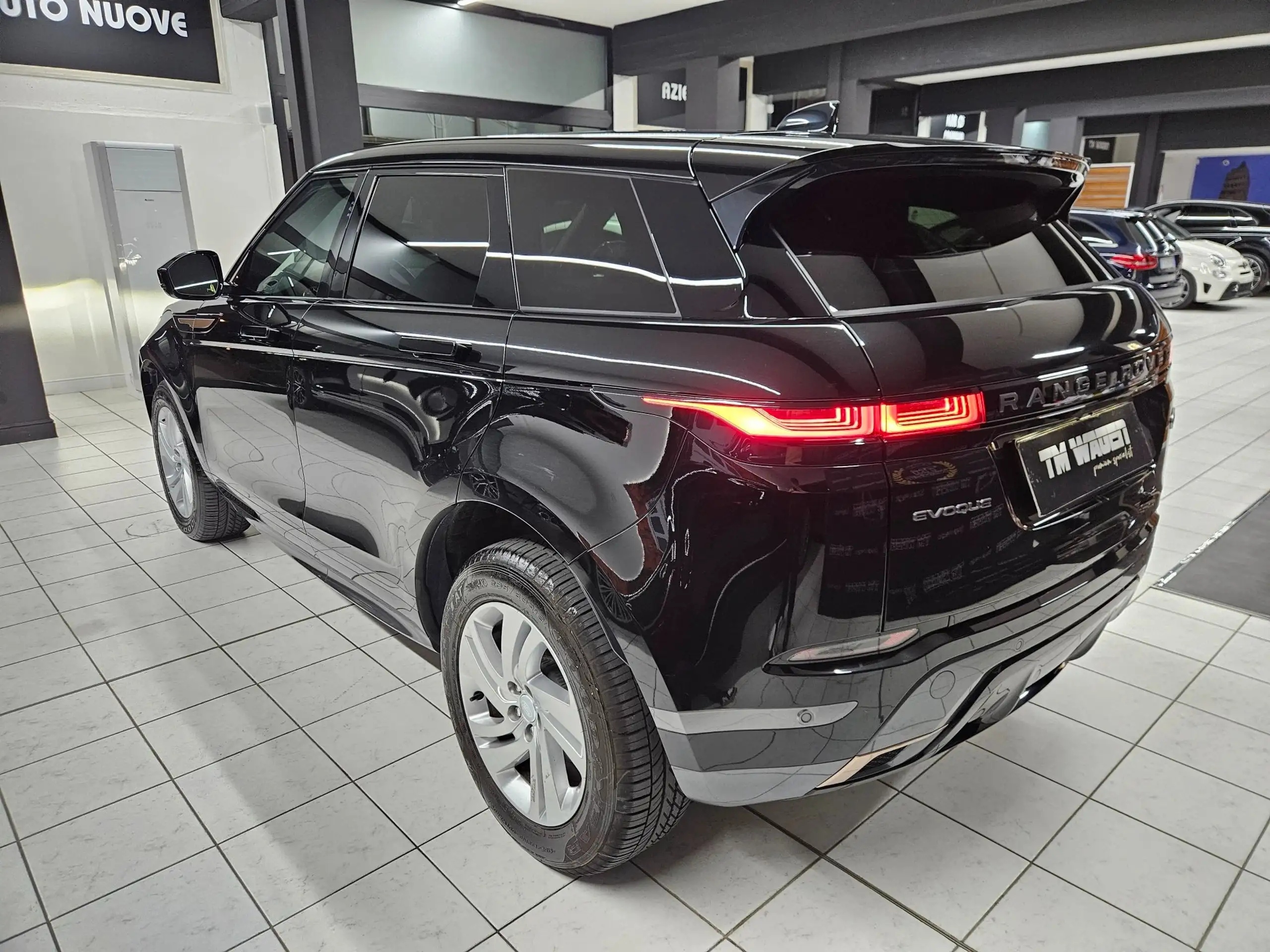 Land Rover - Range Rover Evoque