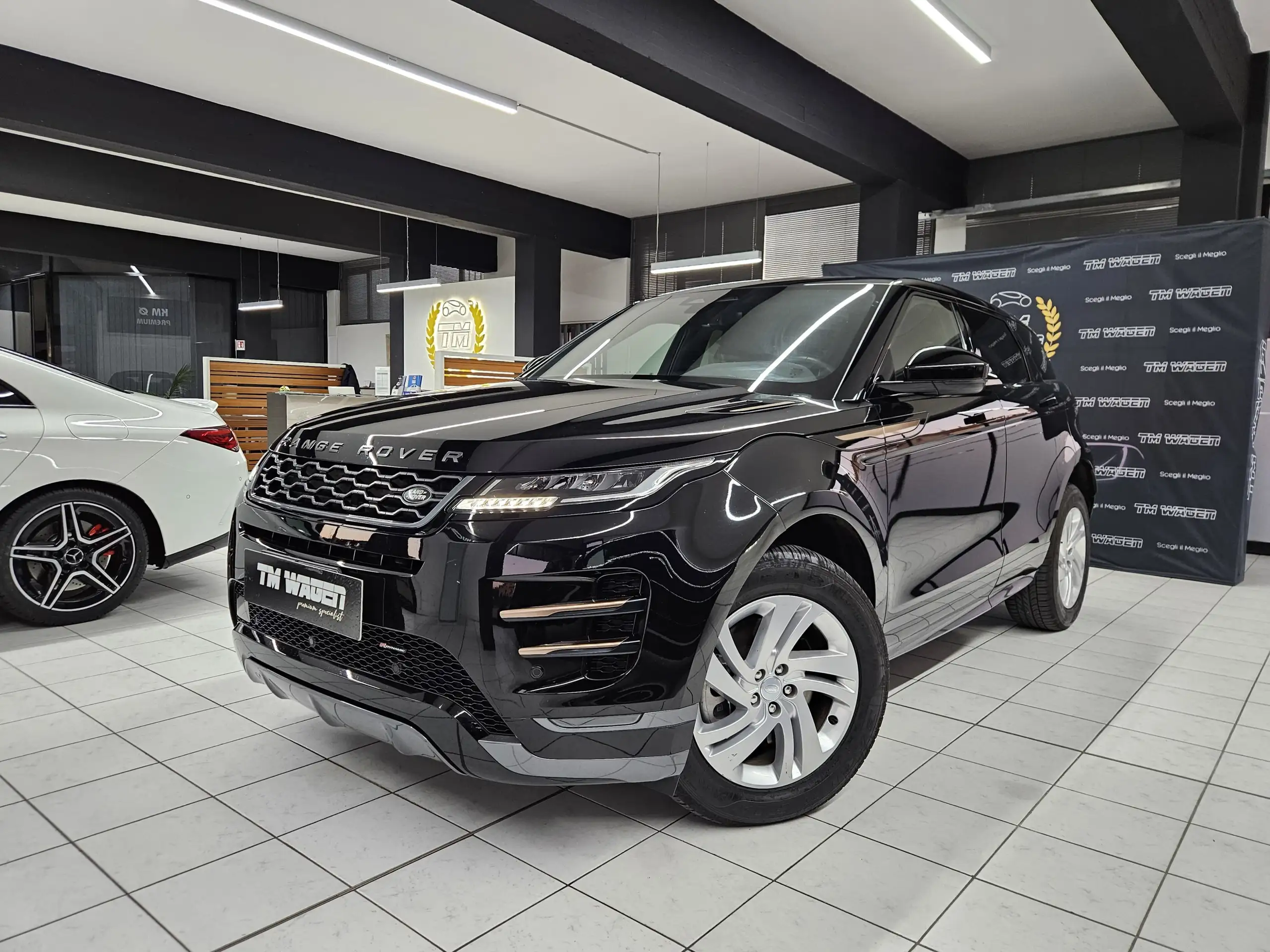 Land Rover - Range Rover Evoque