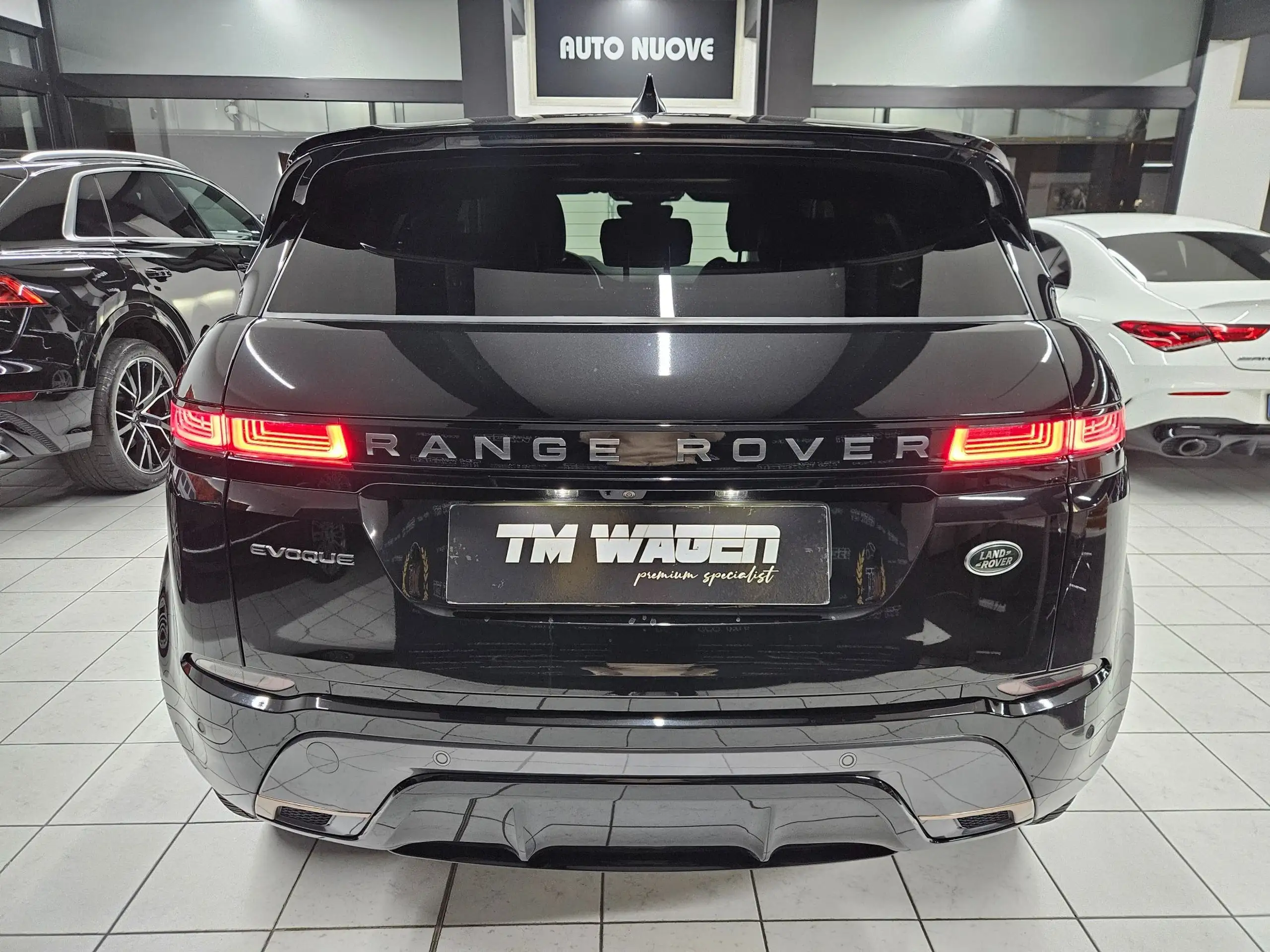 Land Rover - Range Rover Evoque