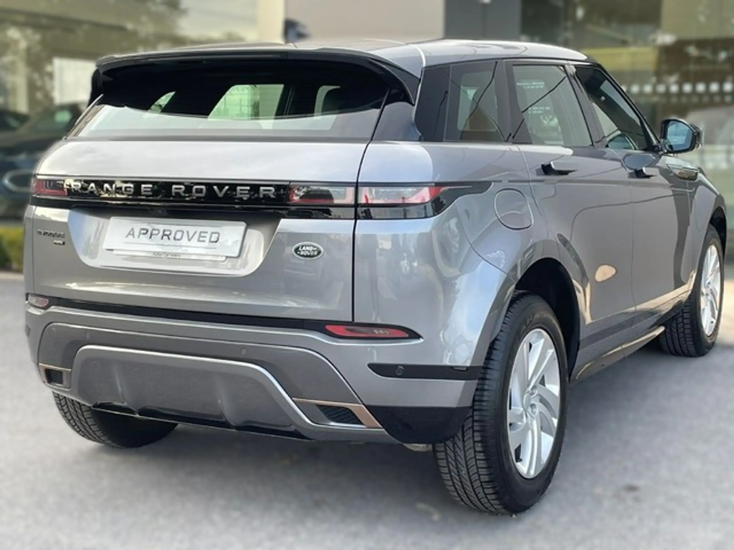 Land Rover - Range Rover Evoque