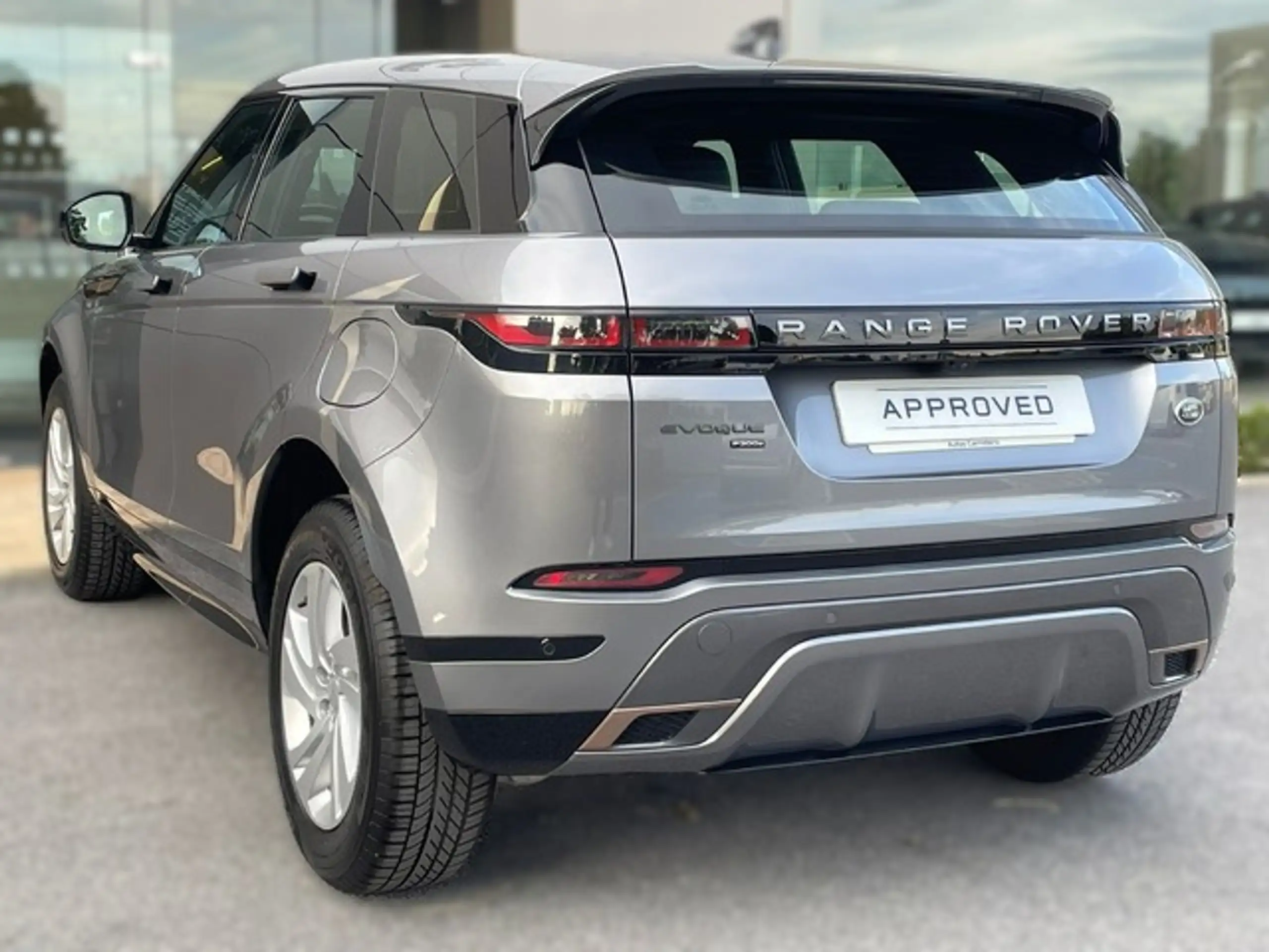 Land Rover - Range Rover Evoque