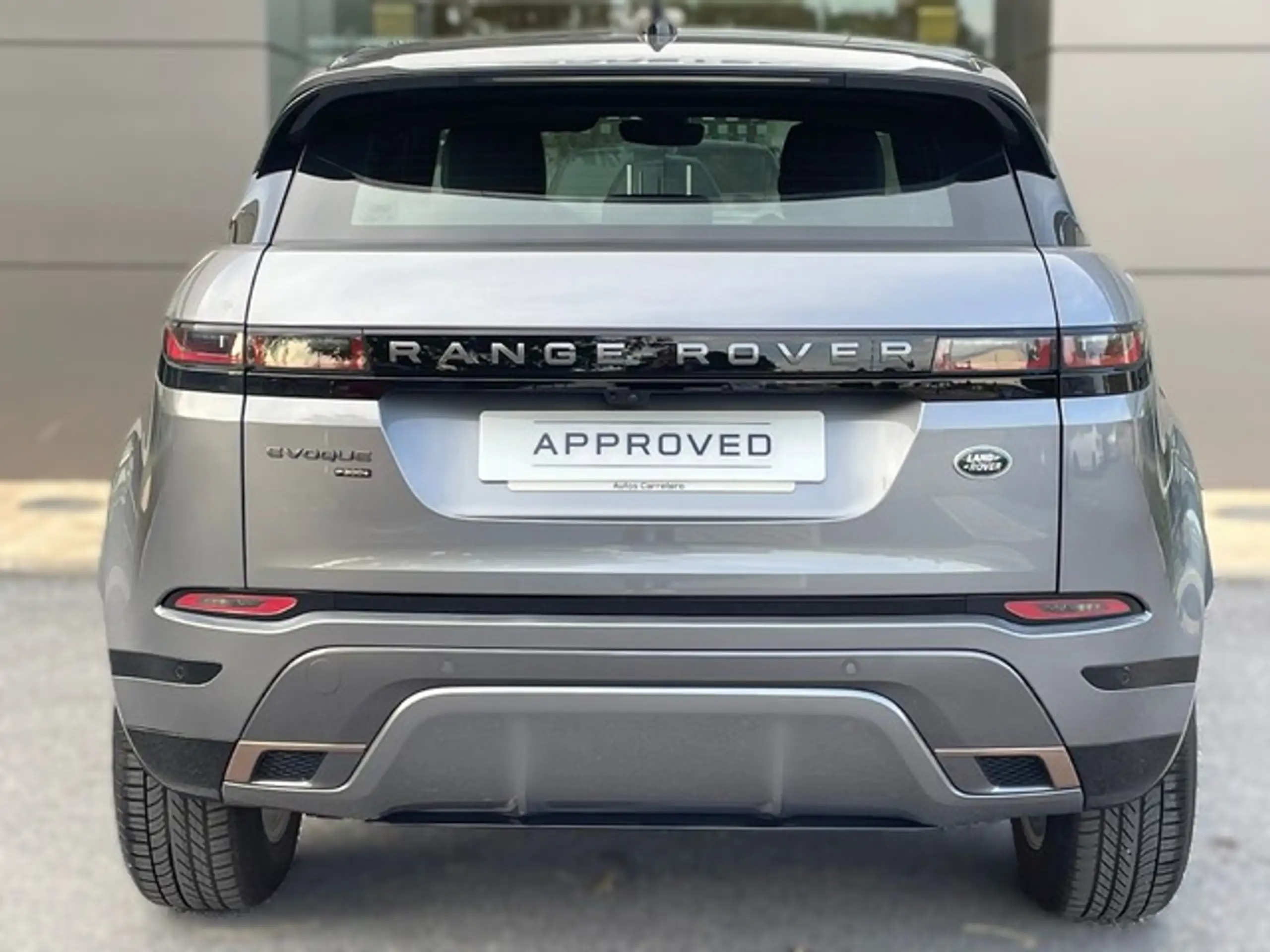 Land Rover - Range Rover Evoque