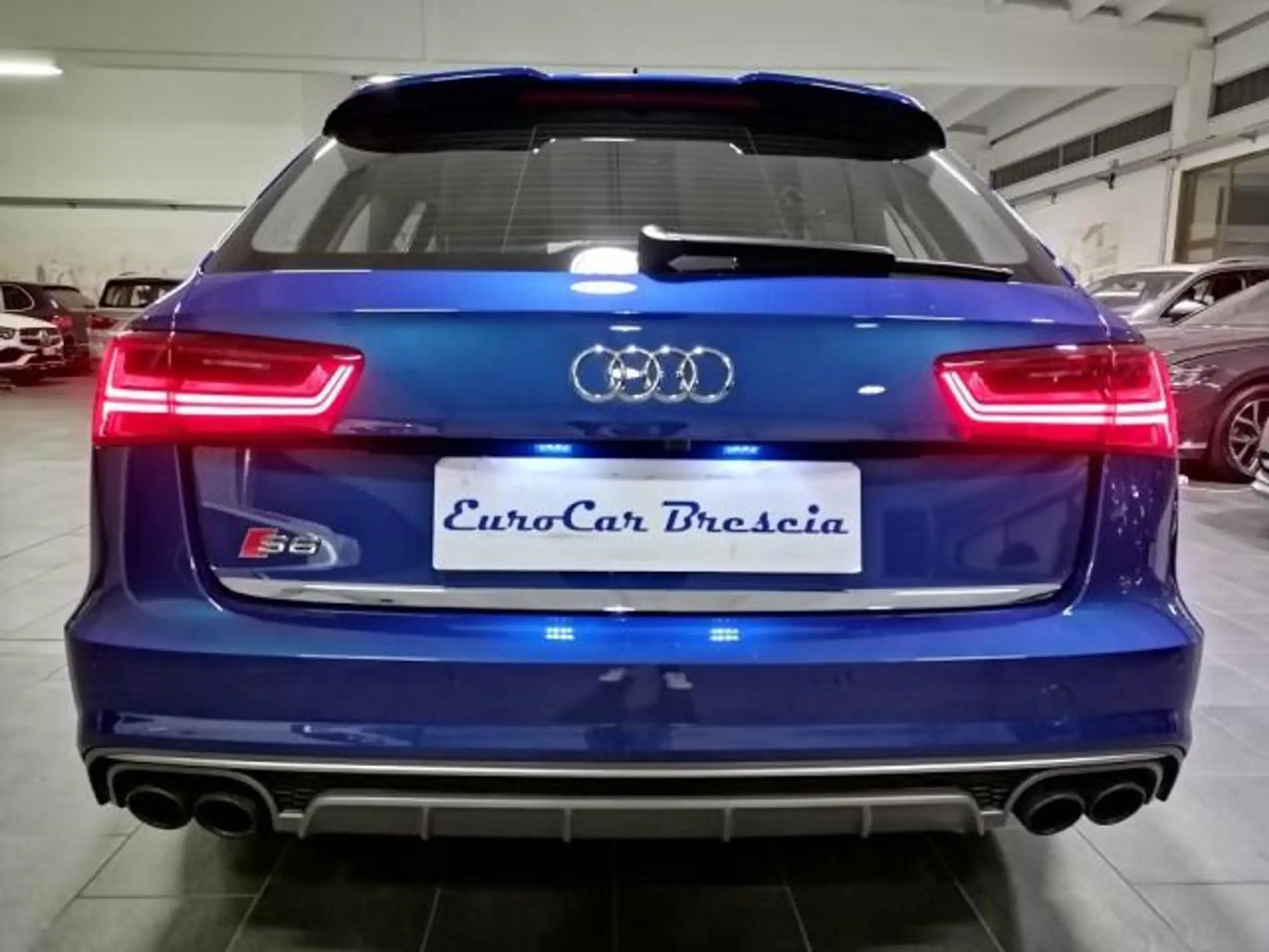 Audi - S6