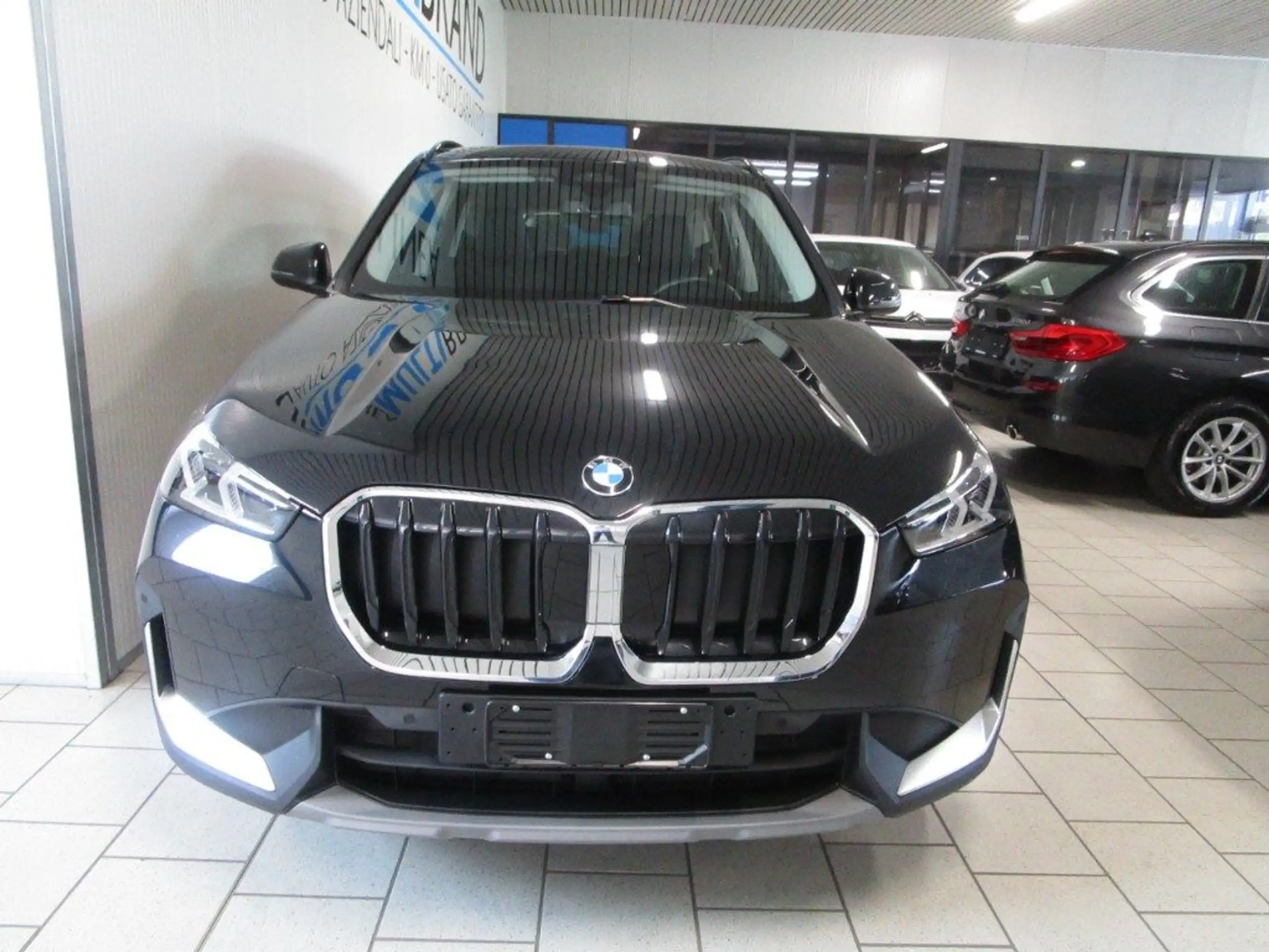 BMW - X1