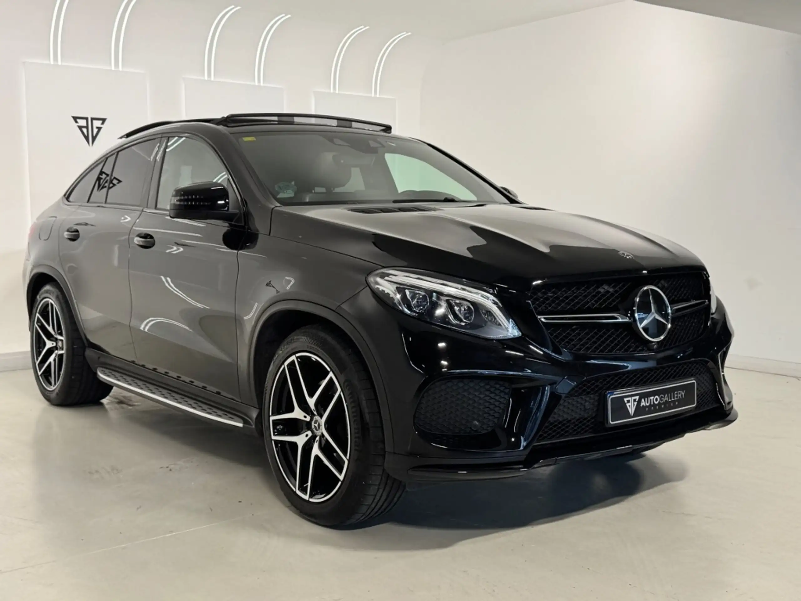 Mercedes-Benz - GLE 350