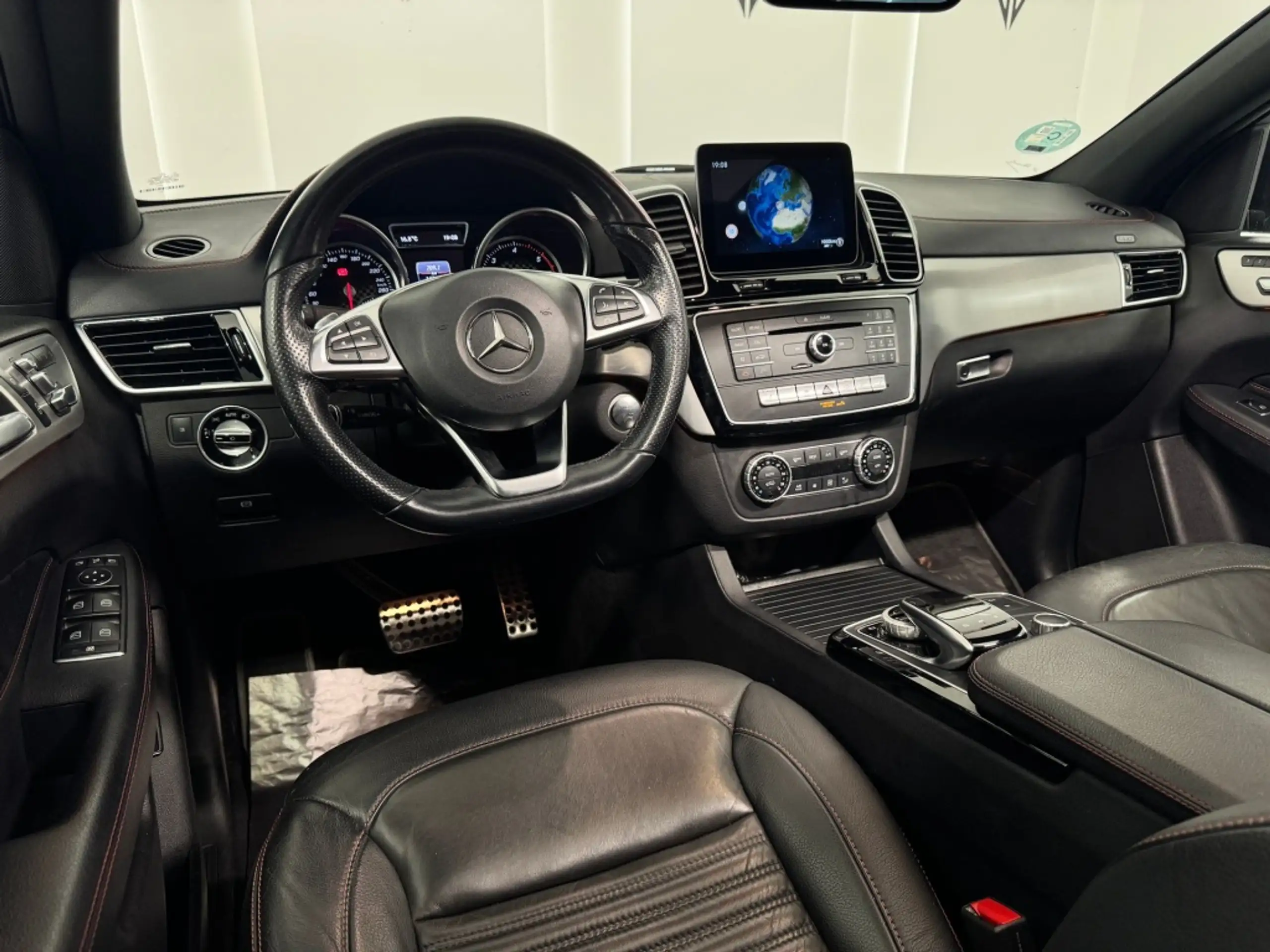 Mercedes-Benz - GLE 350