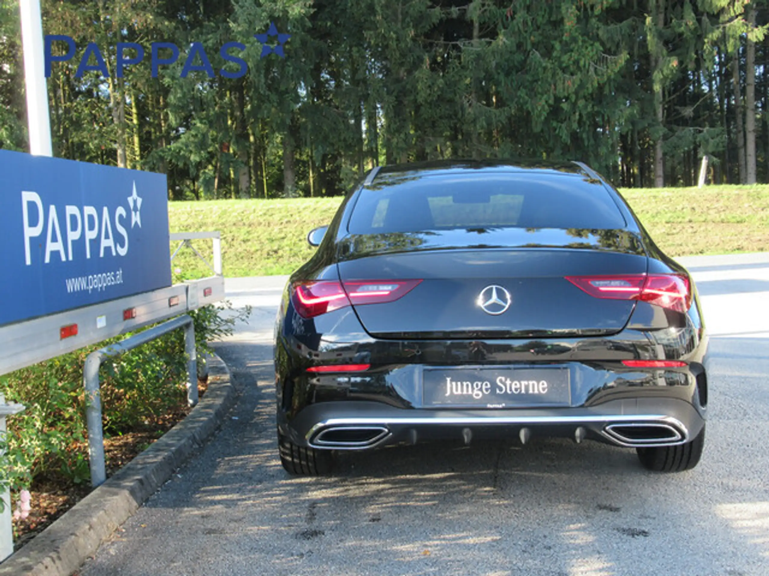 Mercedes-Benz - CLA 180