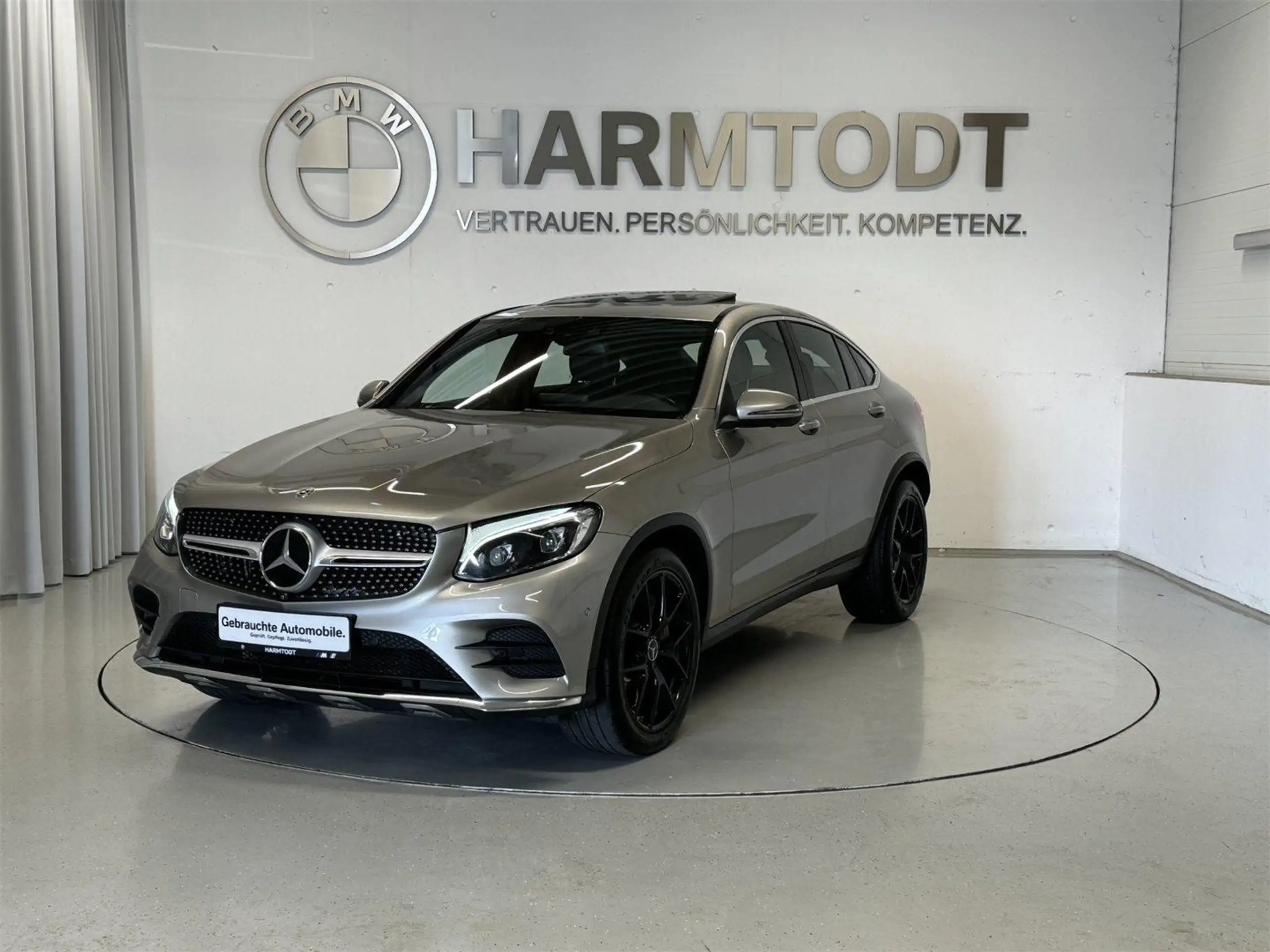 Mercedes-Benz - GLC 350