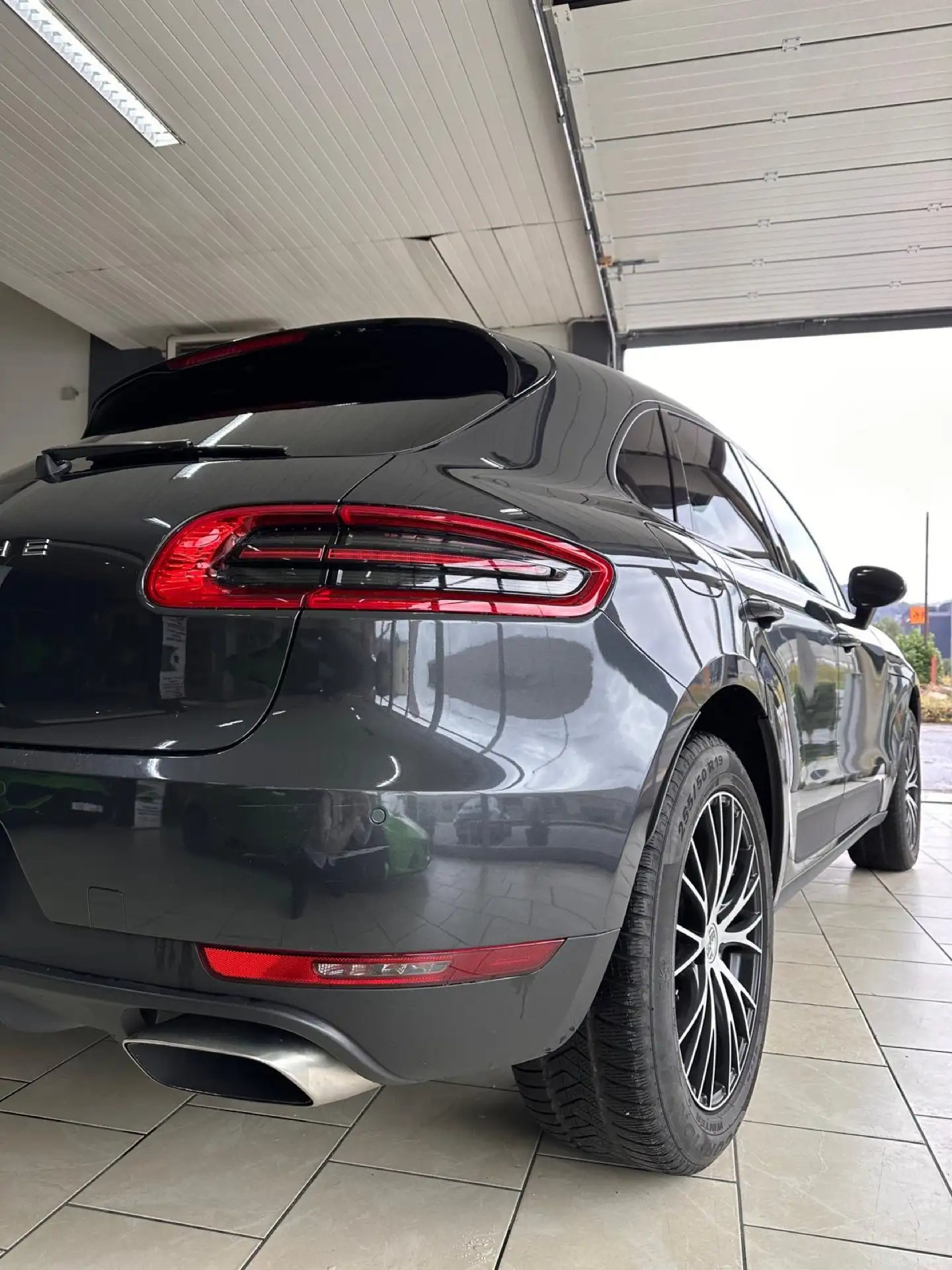 Porsche - Macan