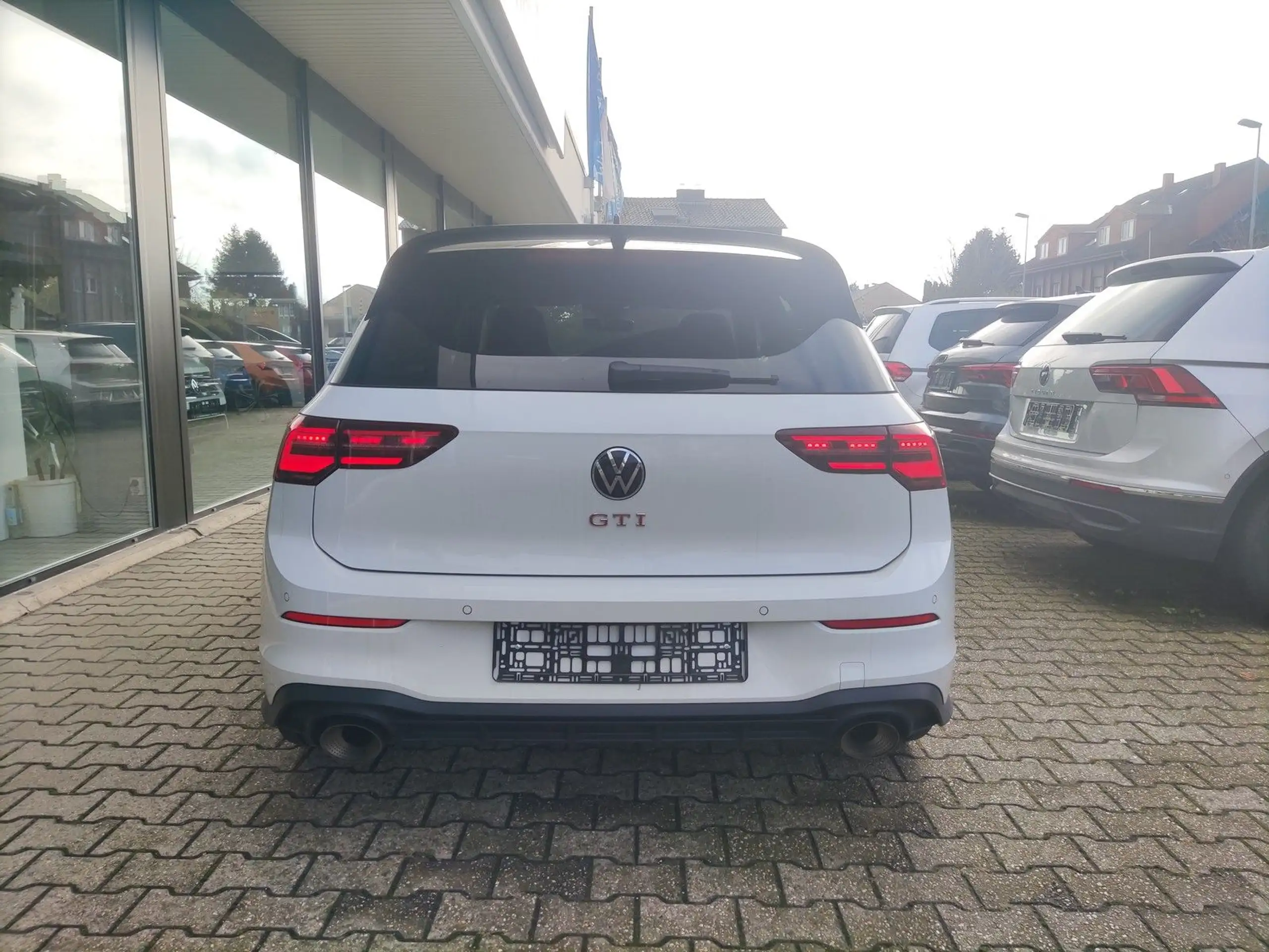 Volkswagen - Golf