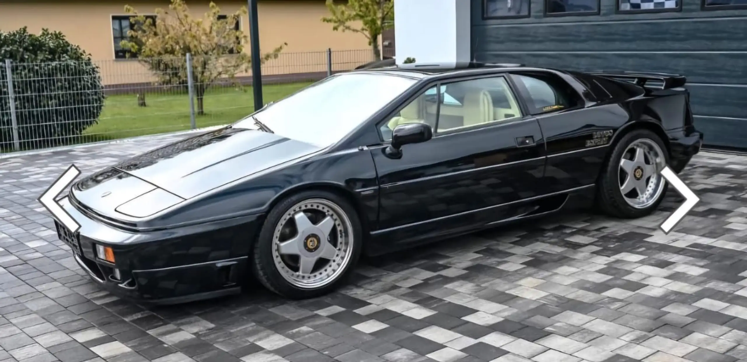 Lotus - Esprit