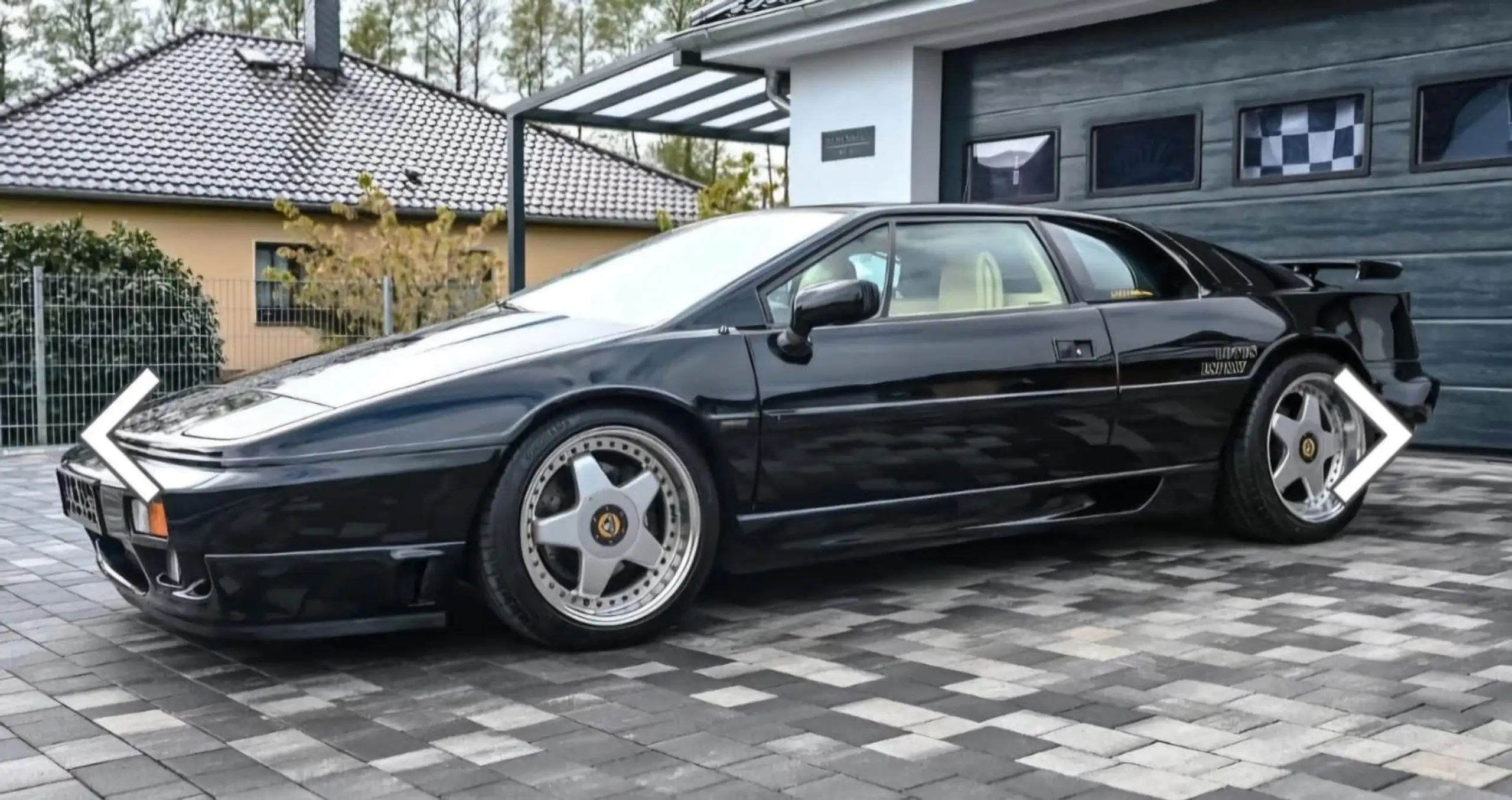 Lotus - Esprit