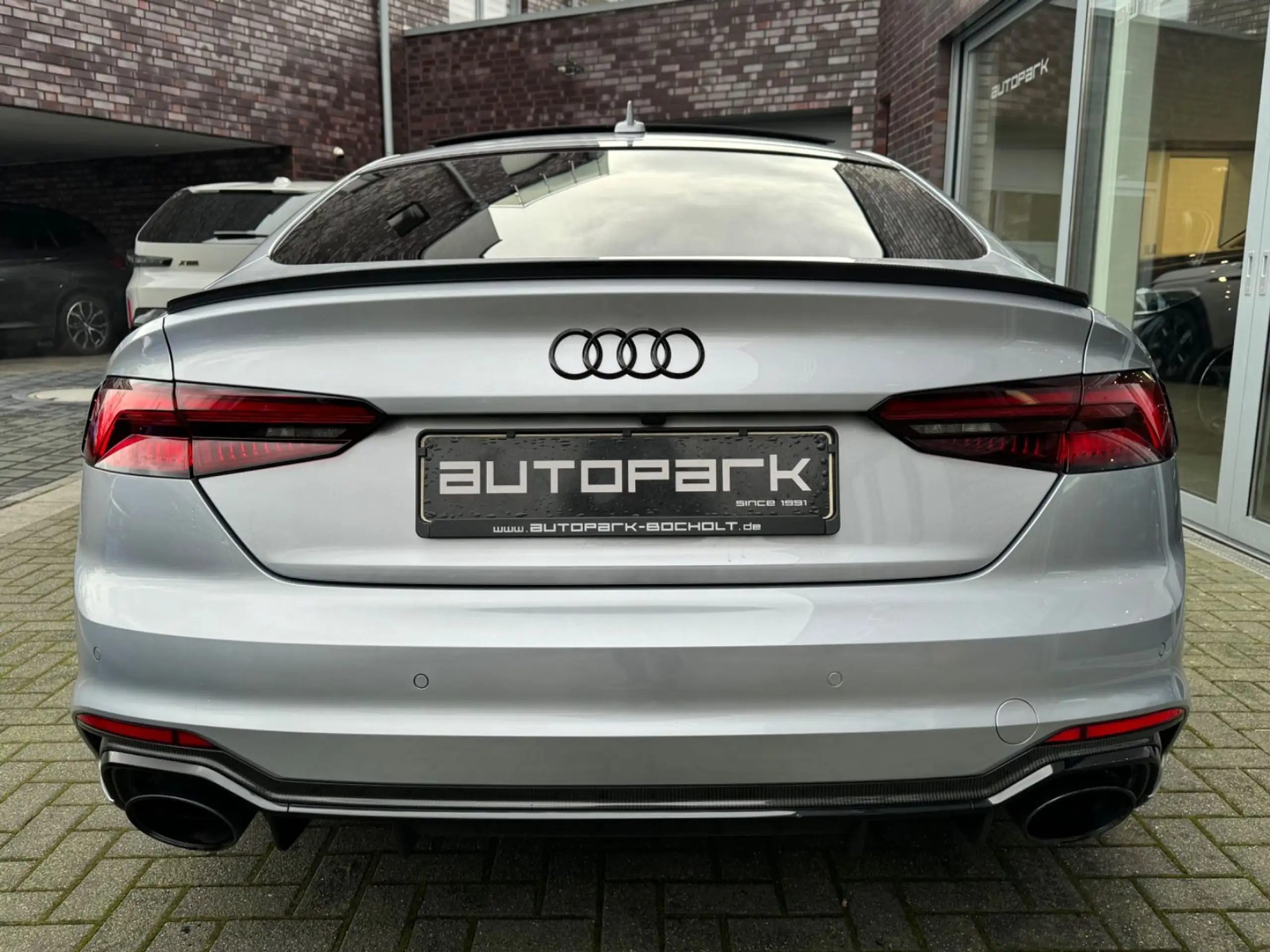 Audi - RS5