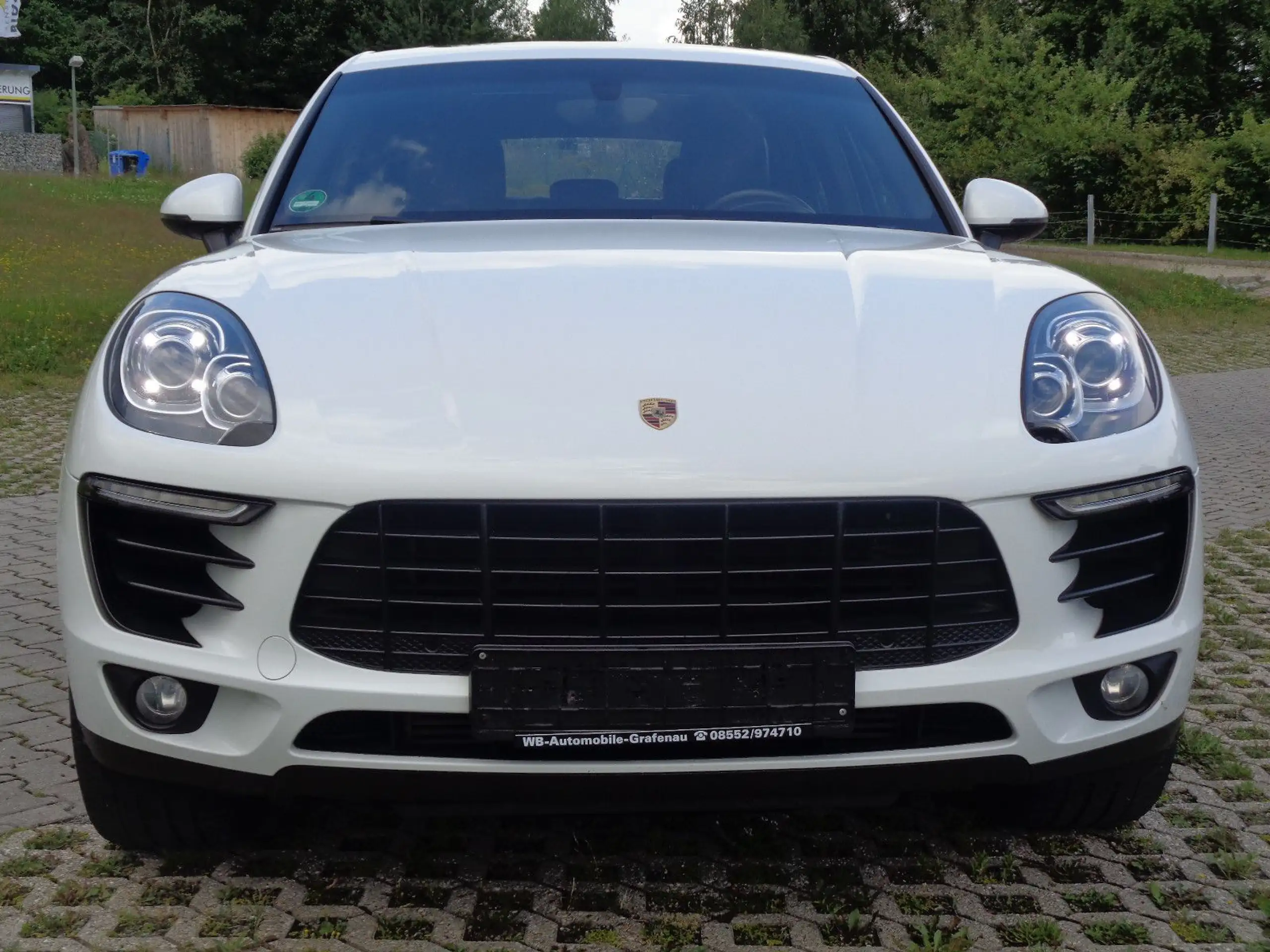 Porsche - Macan