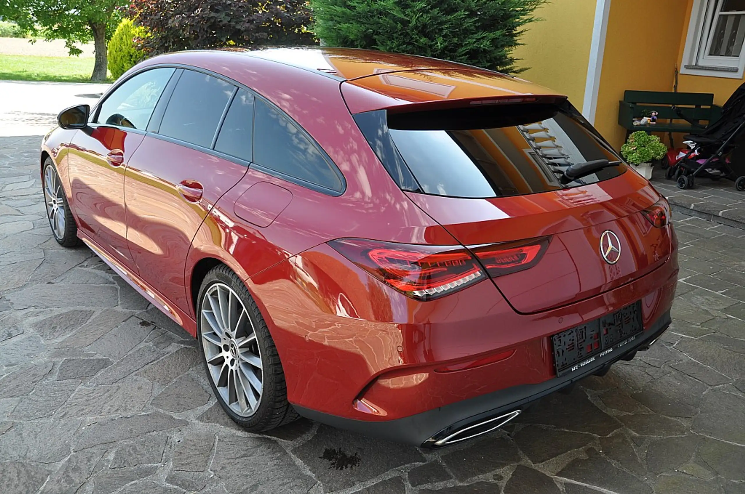 Mercedes-Benz - CLA 220